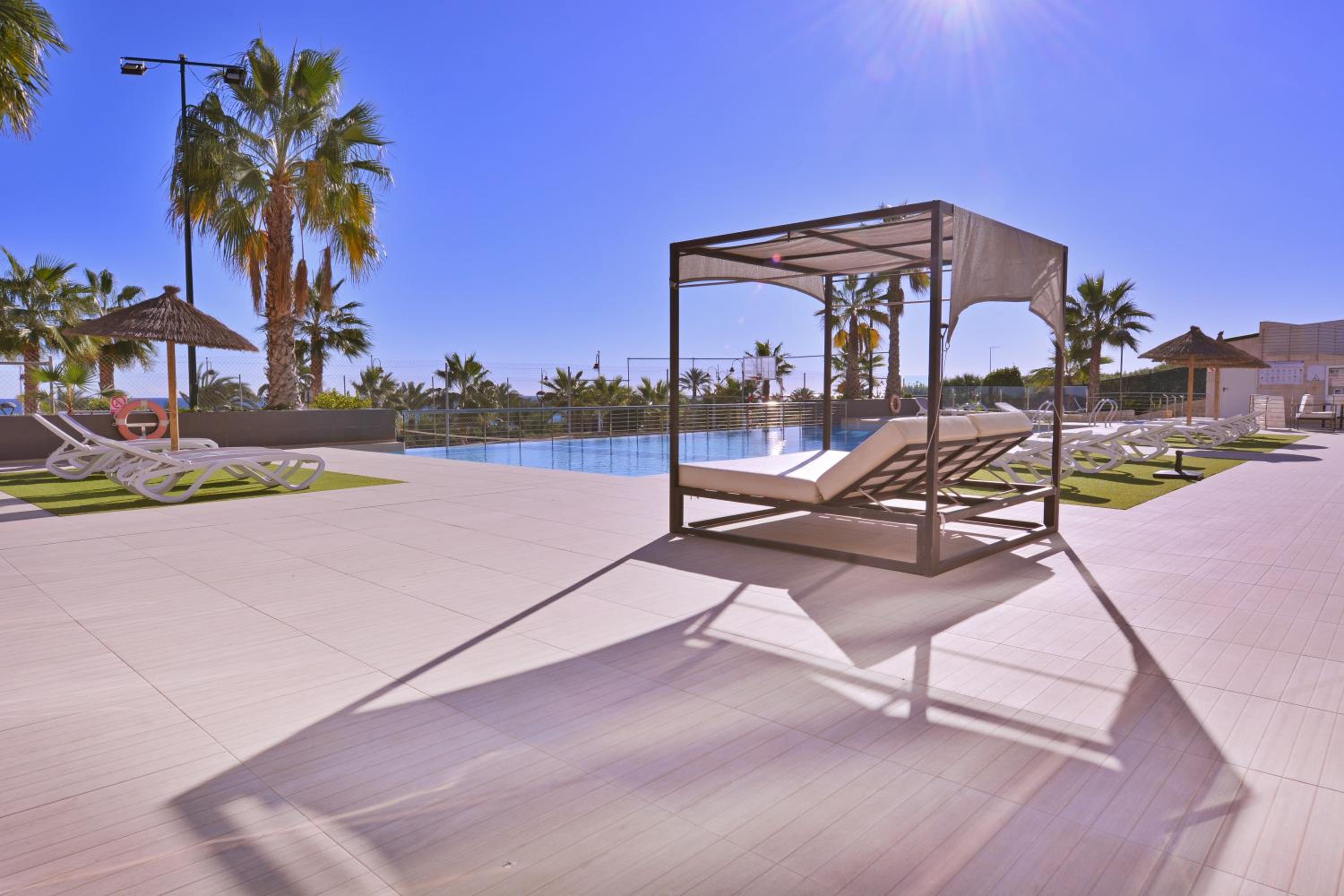 Beachfront Luxury Apartments by NRAS view 4