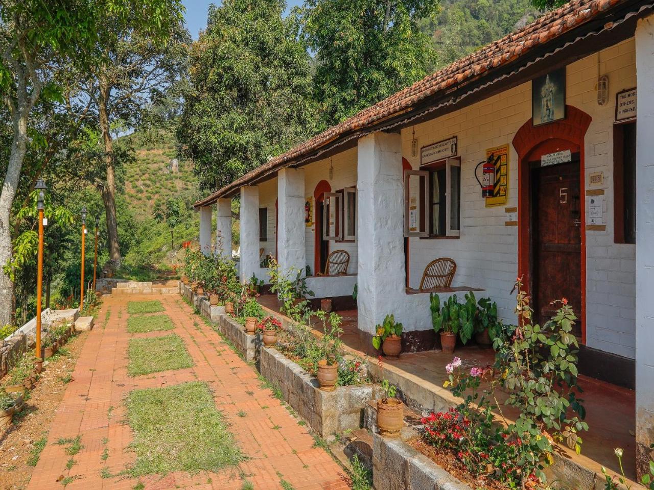 DEVASHOLA HOMESTAY view 5
