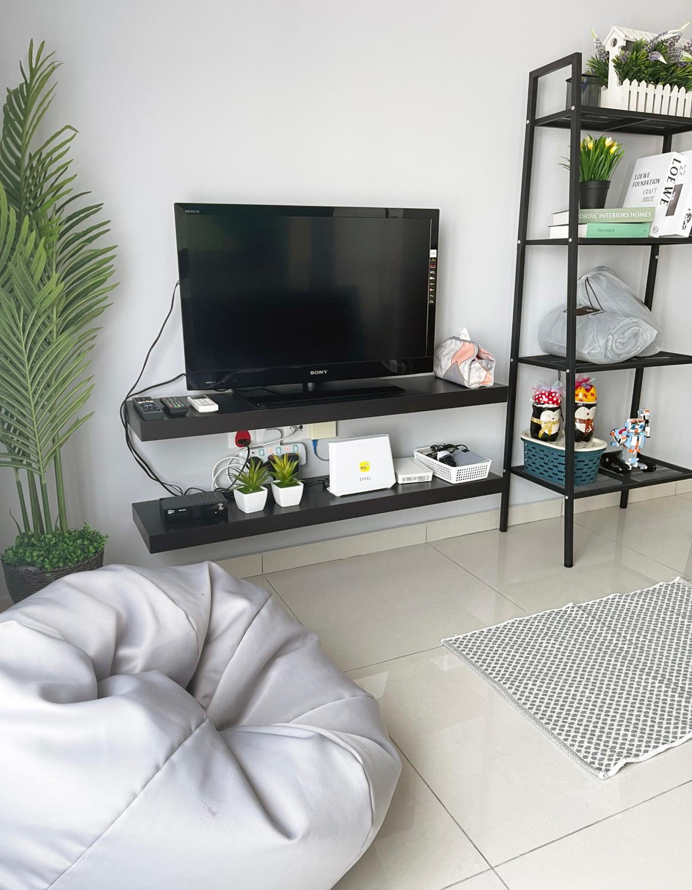 Mahkota Valley Apartment Indera Mahkota Kuantan# Netflix view 2