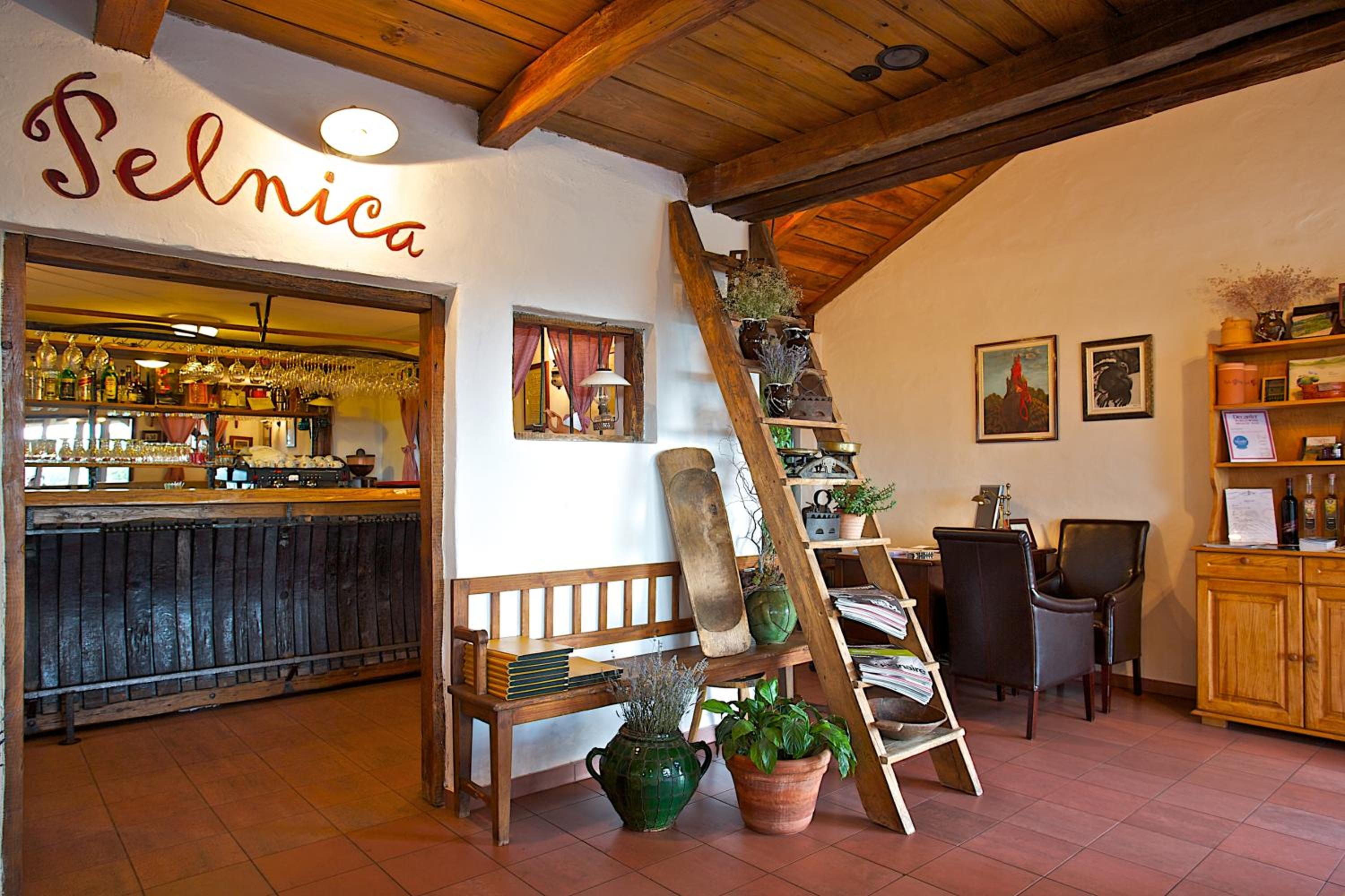 Winery, Restaurant & Pension Vuglec Breg