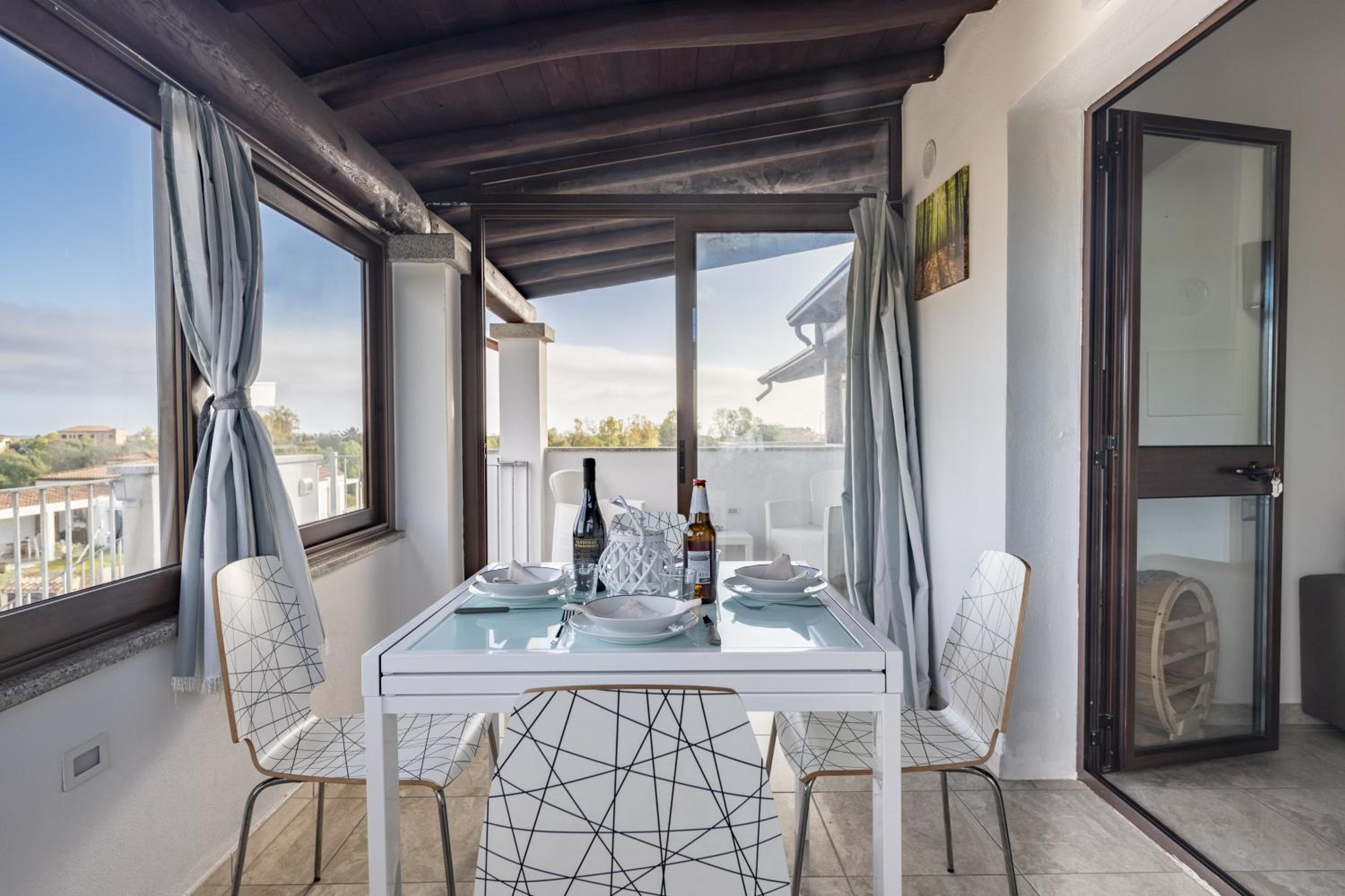Pasquale Home Holiday