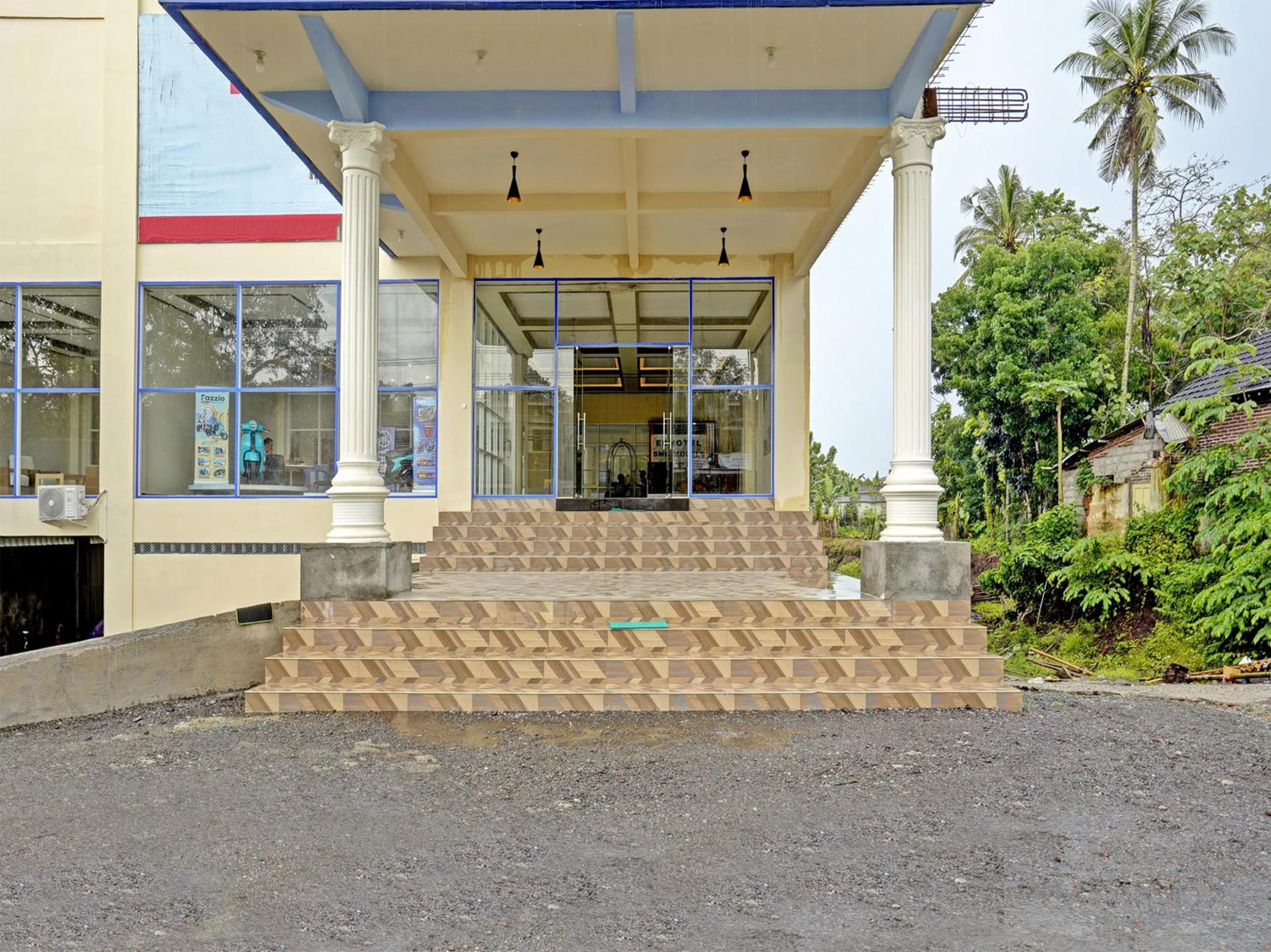 OYO 91997 Edhotel Smk Models Syariah view 4