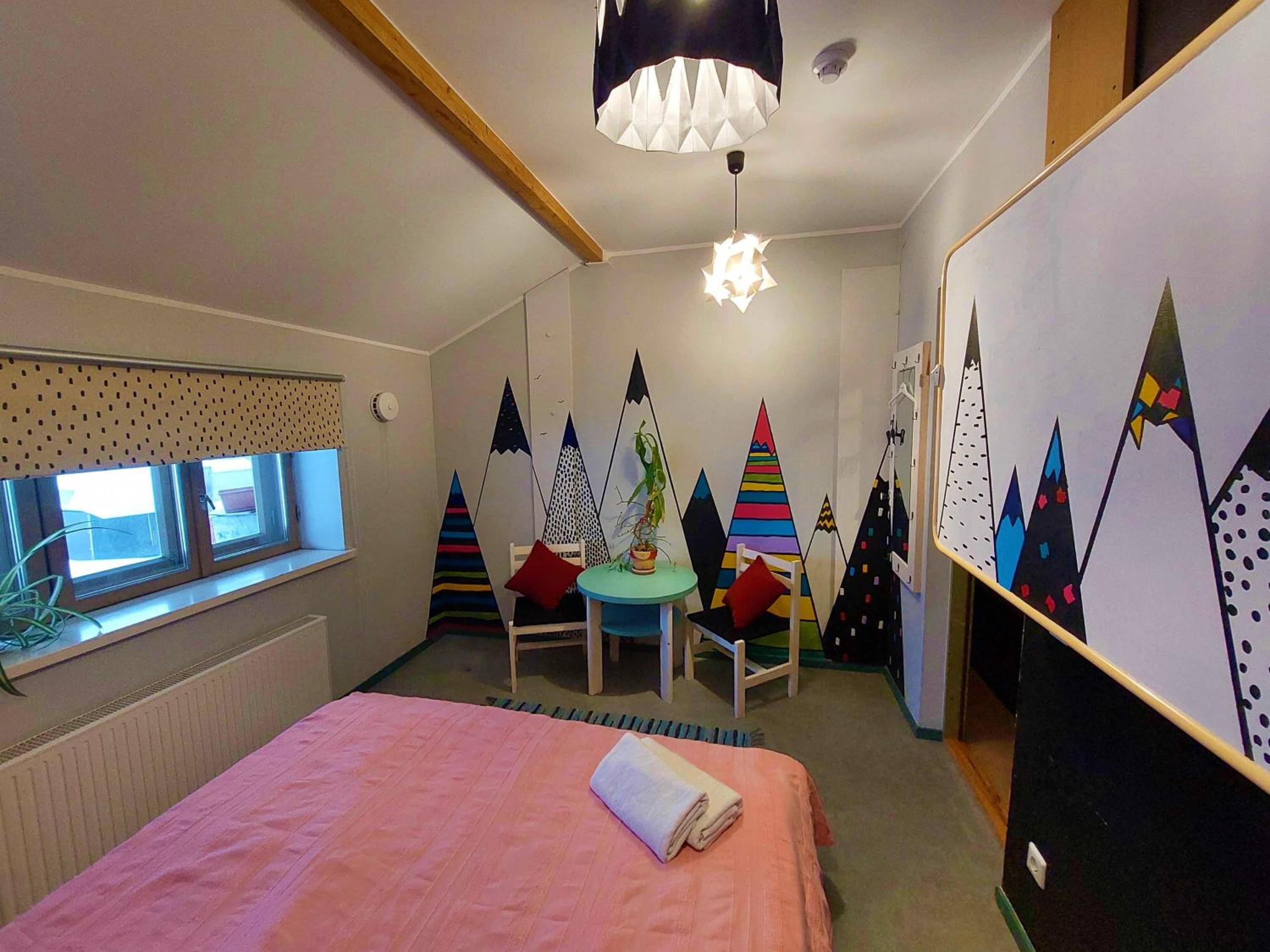Looming Hostel