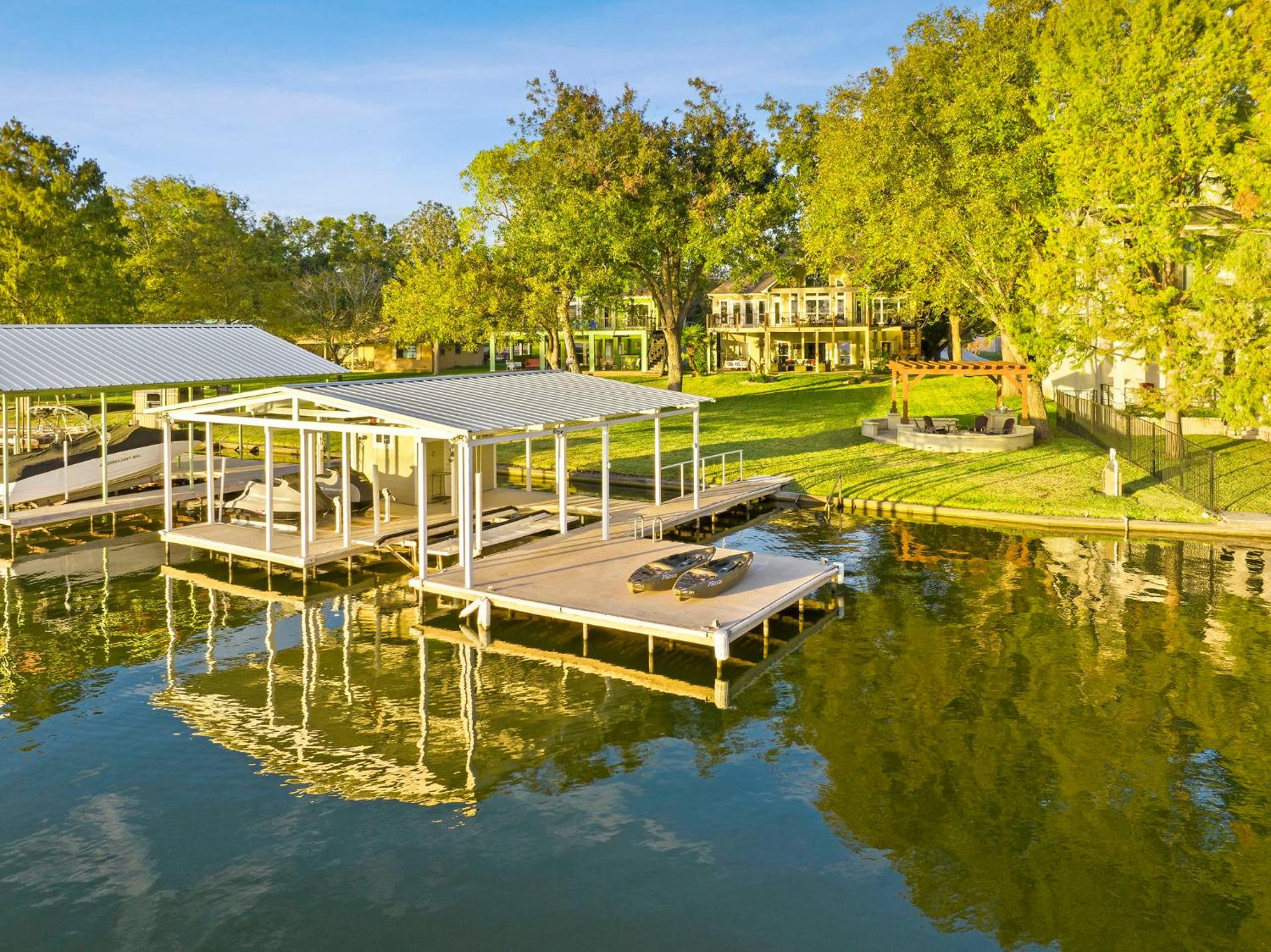 New Listing - Promo Price Waterfront Huge Yard - Property Image 35