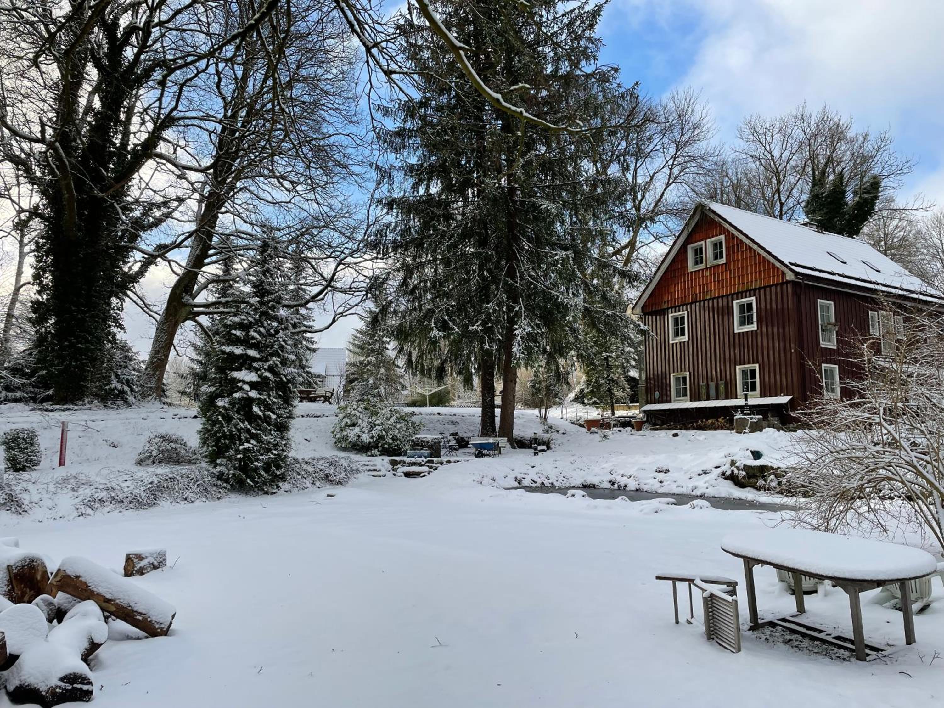 Liebevoll eingerichtetes Ferienhaus mit großem Garten