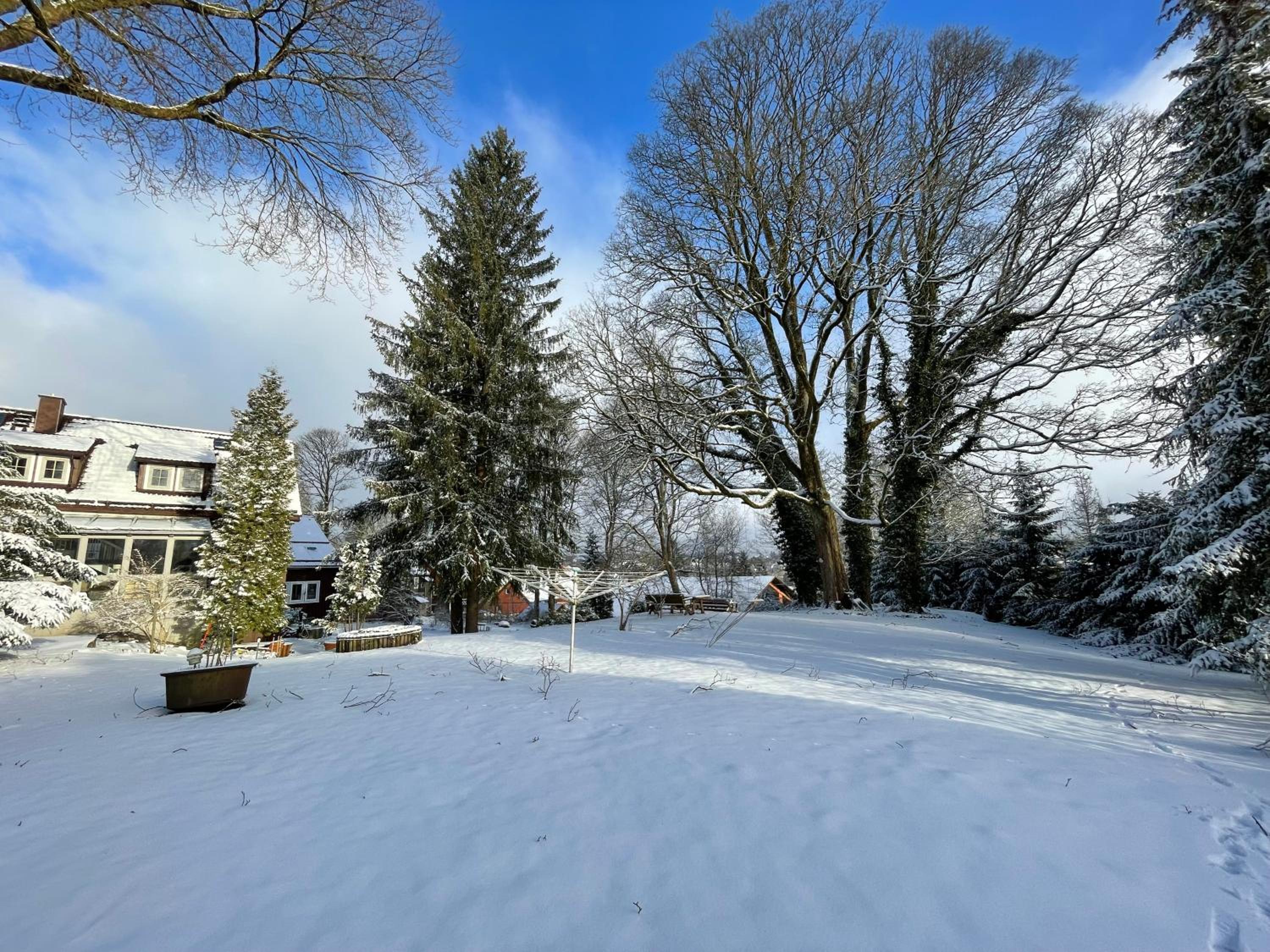 Liebevoll eingerichtetes Ferienhaus mit großem Garten