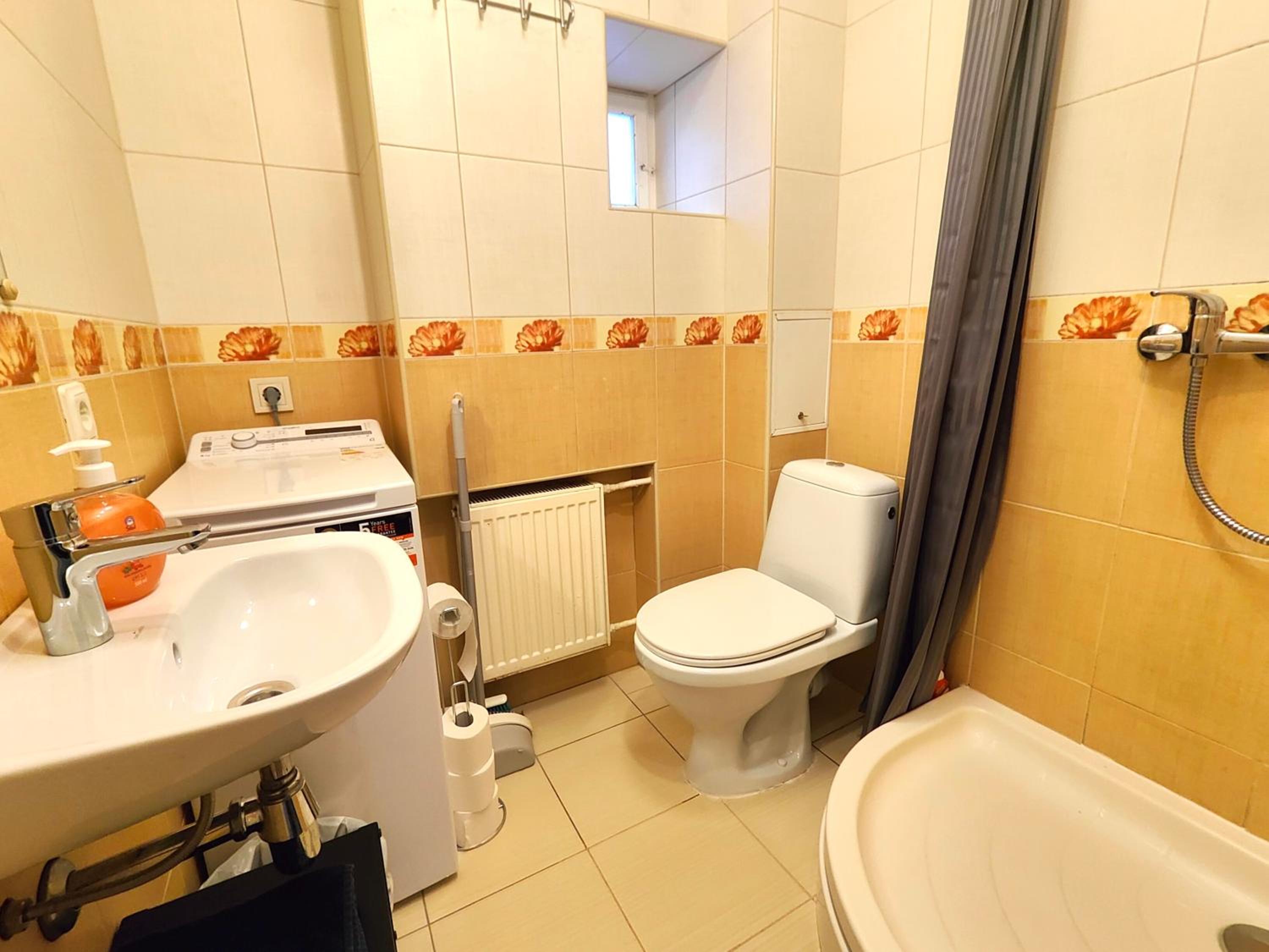 Photo 15