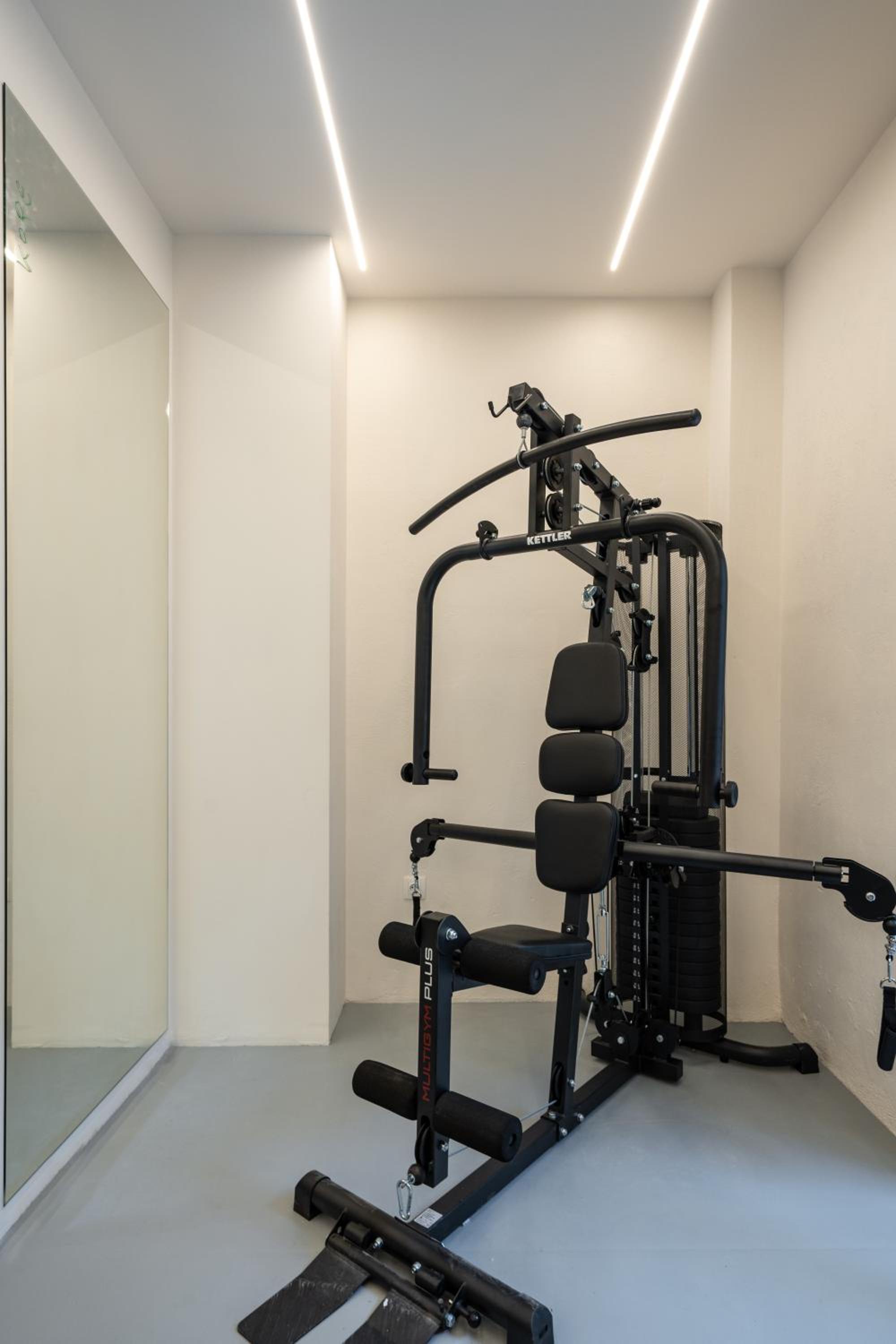 IO SUITES