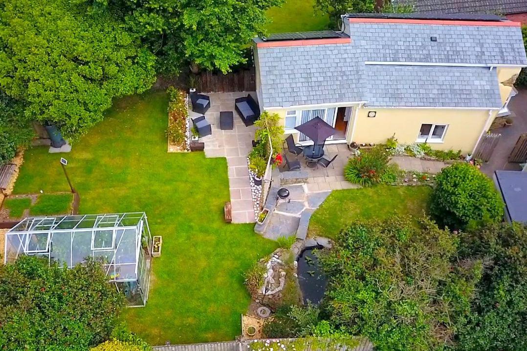 CROYDE WONKY COTTAGE 1 Bedroom view 2