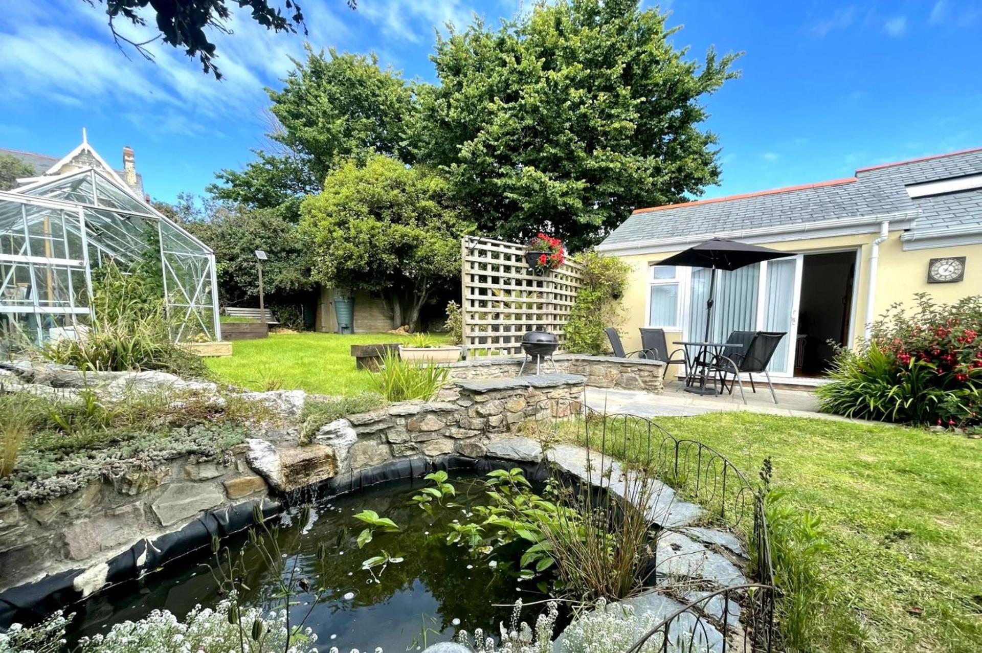 CROYDE WONKY COTTAGE 1 Bedroom view 5