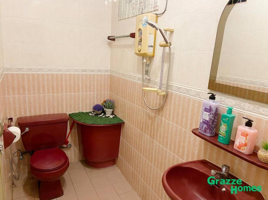 Ipoh Town Bangalow Canning Garden Football Table photo 3