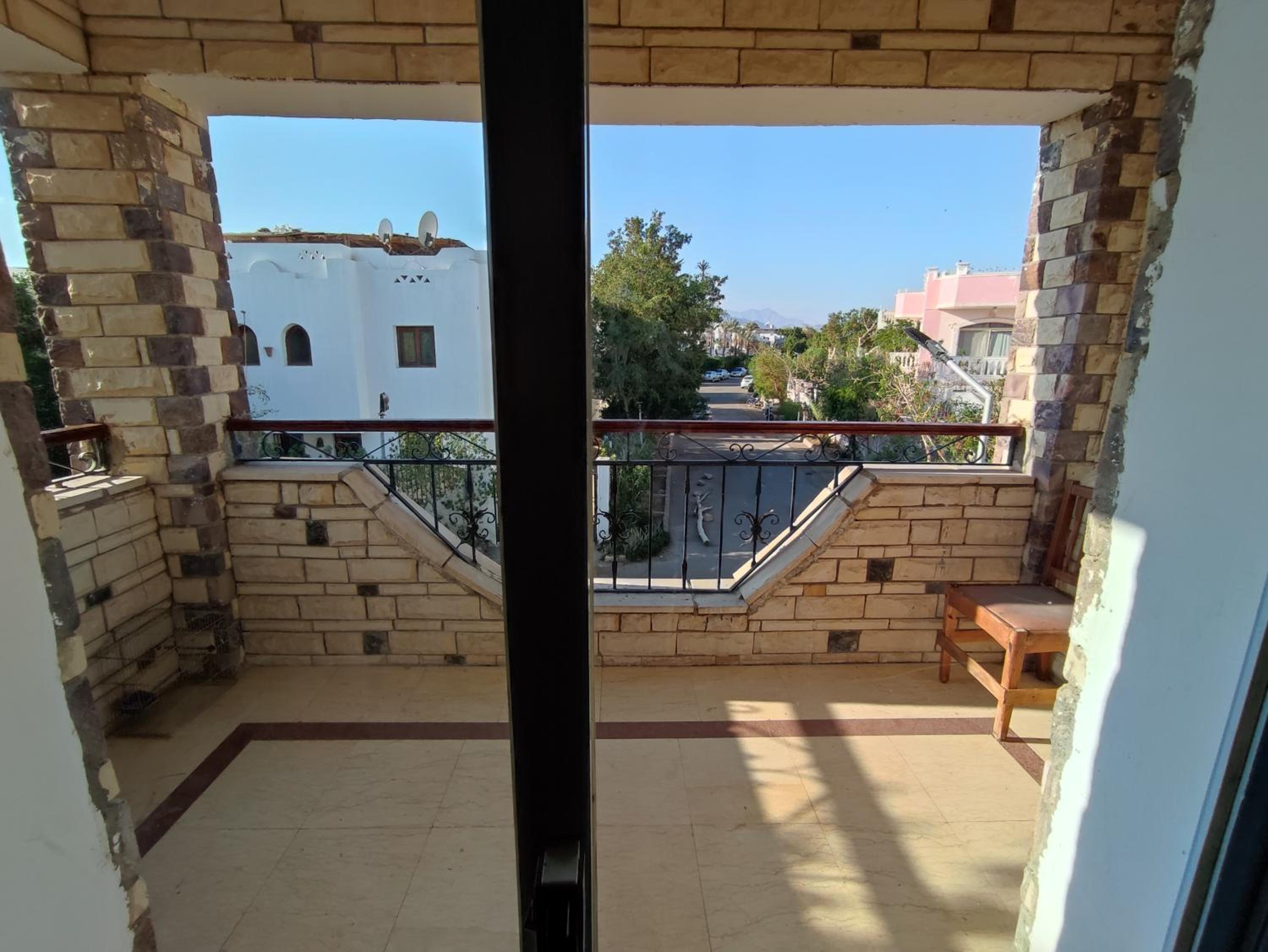Farsha View