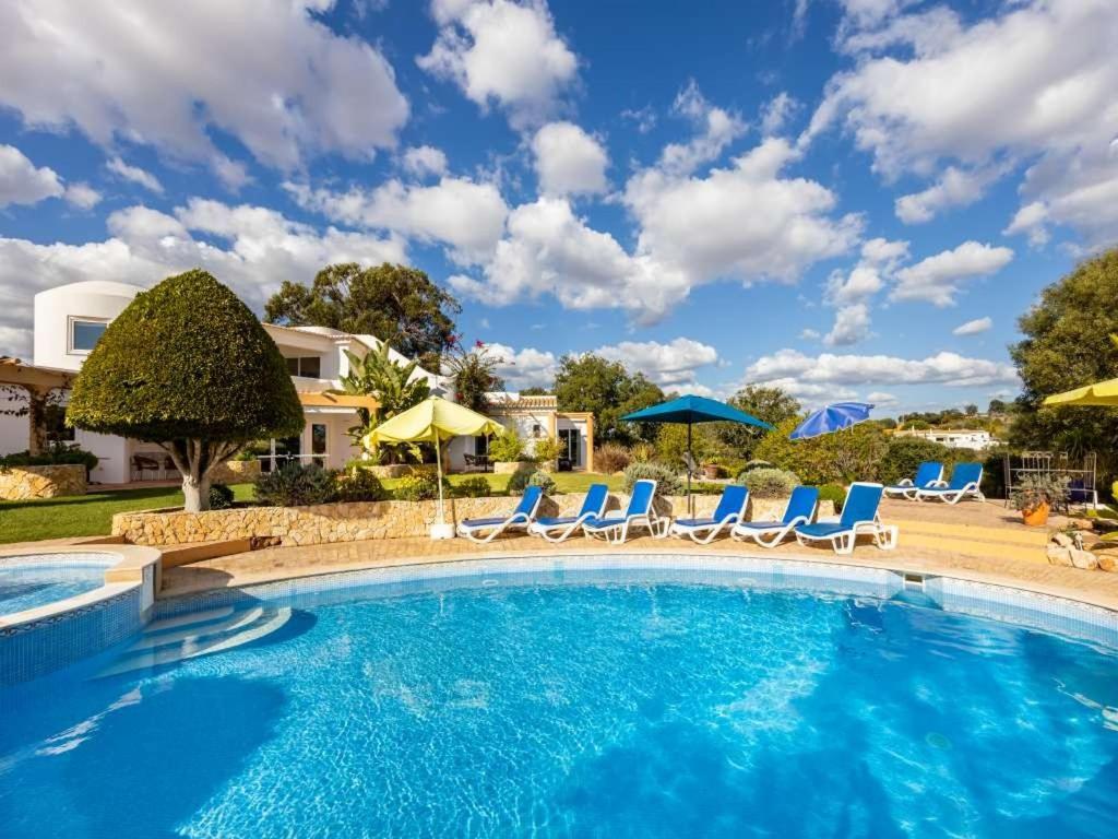 Carvoeiro Vacations - Grand Carvoeiro Villa 5 Bedrooms Villa Elise Ping Pong Table Great Pool Area - Property Image 4