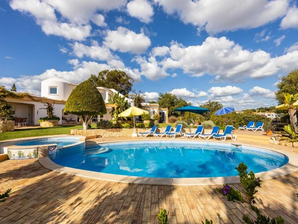 Carvoeiro Vacations - Grand Carvoeiro Villa 5 Bedrooms Villa Elise Ping Pong Table Great Pool Area - Property Image 38