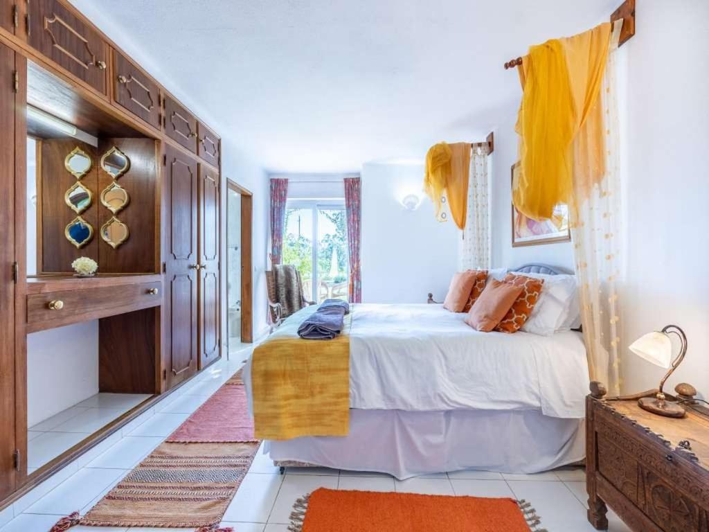 Carvoeiro Vacations - Grand Carvoeiro Villa 5 Bedrooms Villa Elise Ping Pong Table Great Pool Area - Property Image 4