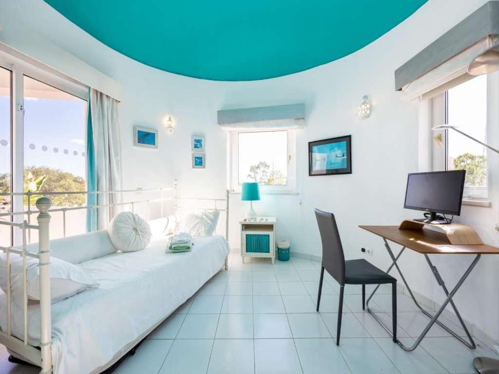 Carvoeiro Vacations - Grand Carvoeiro Villa 5 Bedrooms Villa Elise Ping Pong Table Great Pool Area - Property Image 17