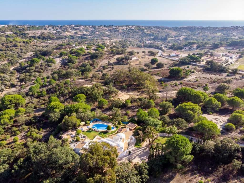 Carvoeiro Vacations - Grand Carvoeiro Villa 5 Bedrooms Villa Elise Ping Pong Table Great Pool Area - Property Image 27