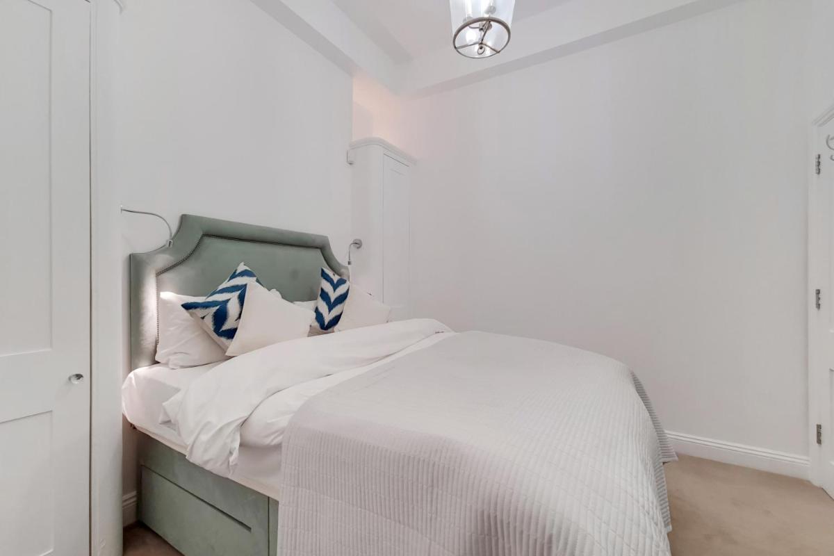 Sir Hans Sloane Apartments