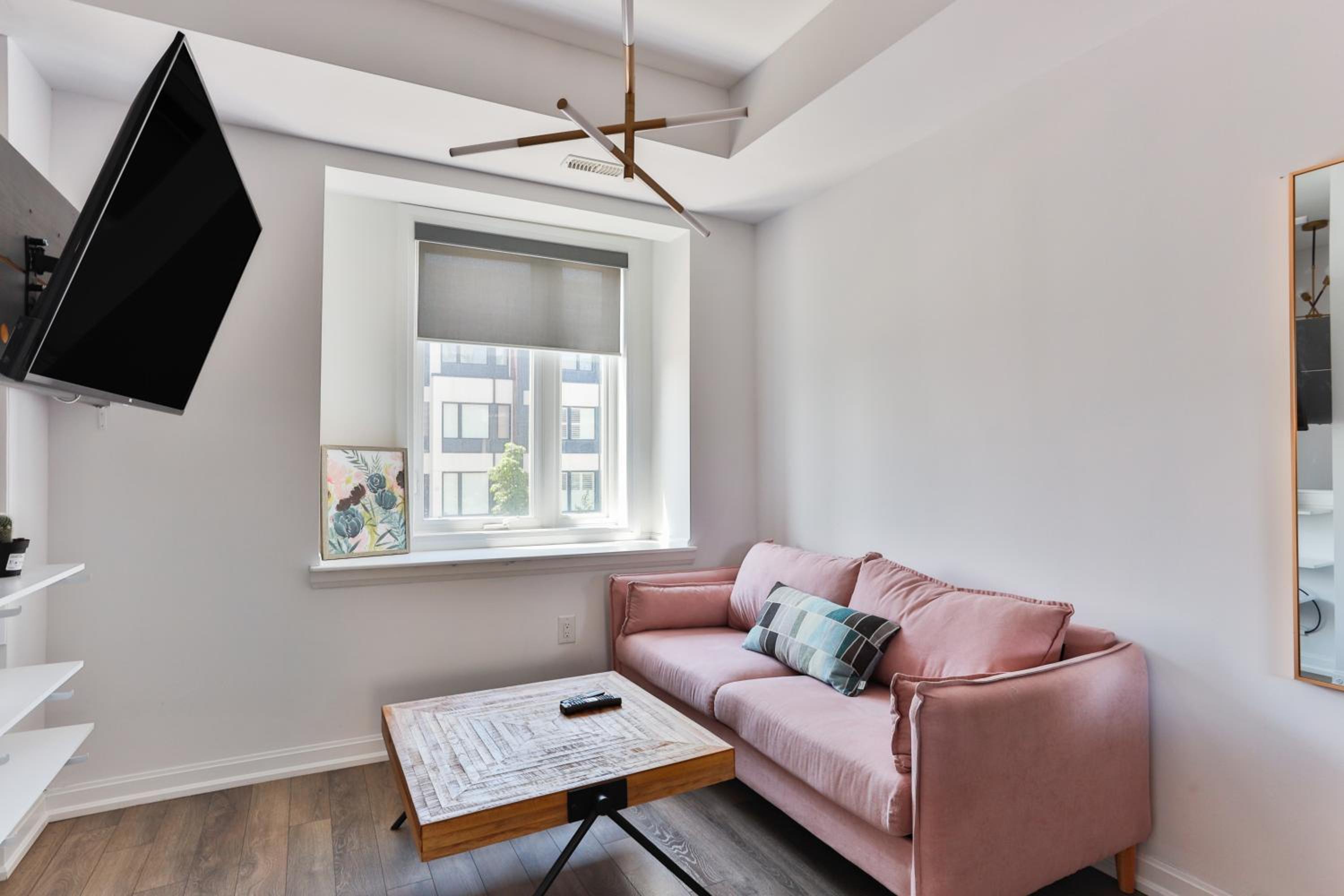 3bdr townhouse in Downsview Park - Free parking - 25 min to Downtown