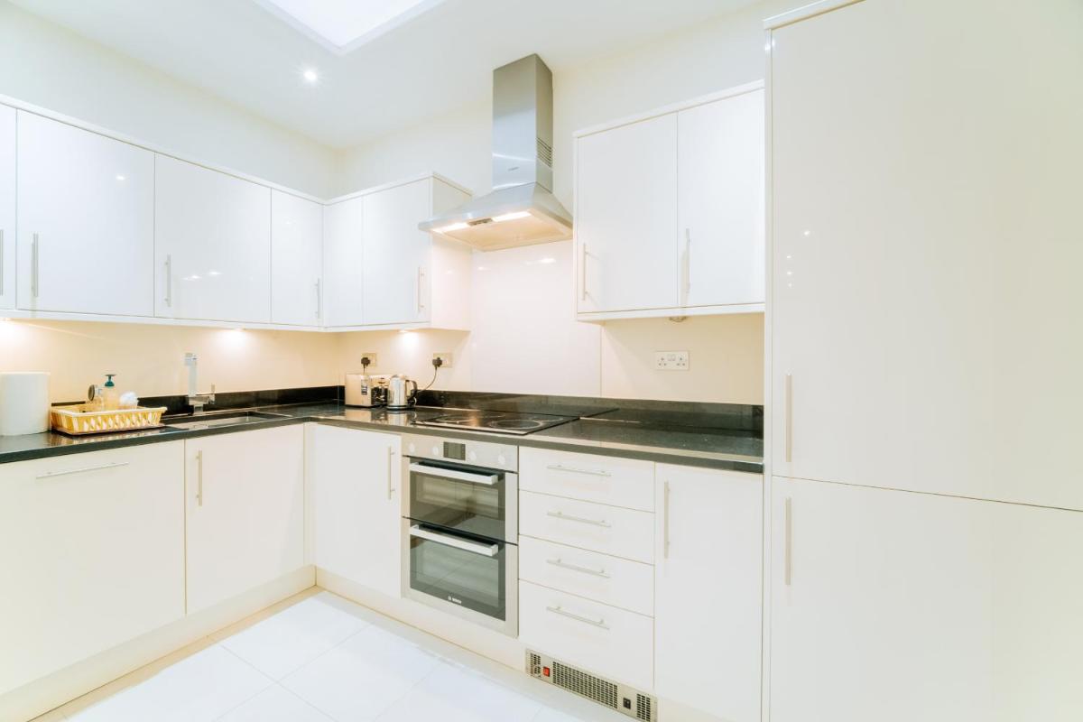 Clarges - Grand Park Street Apartments