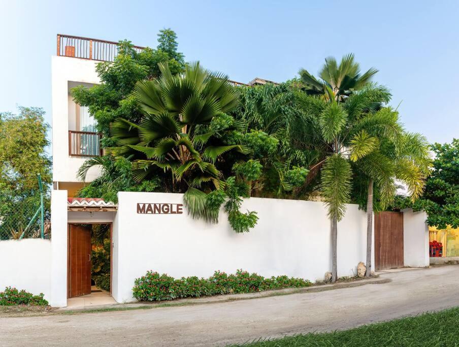Casa Mangle, Jacuzzi + Piscina privada. 25 mts del Mar