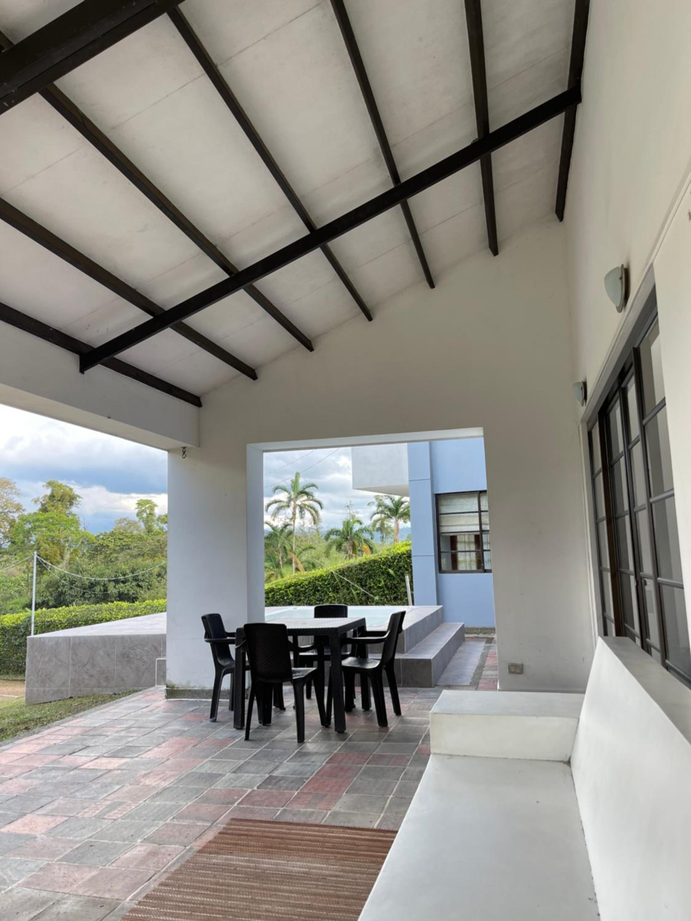 Casa de lujo campestre con jacuzzi