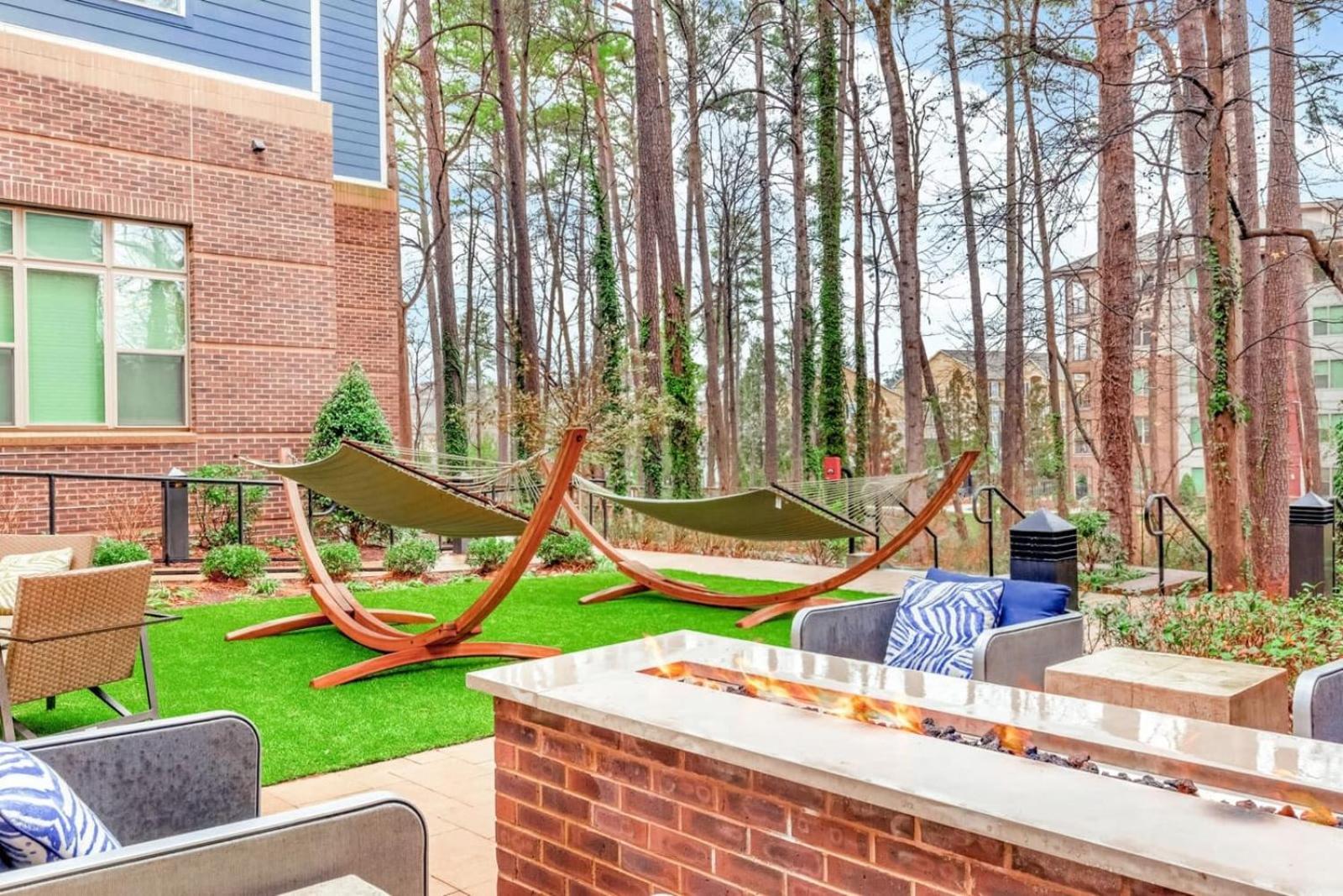 Raleigh Vacations - Modish and Spacious Apartments at The Exchange on Erwin in Durham, North Carolina - Property Image 5