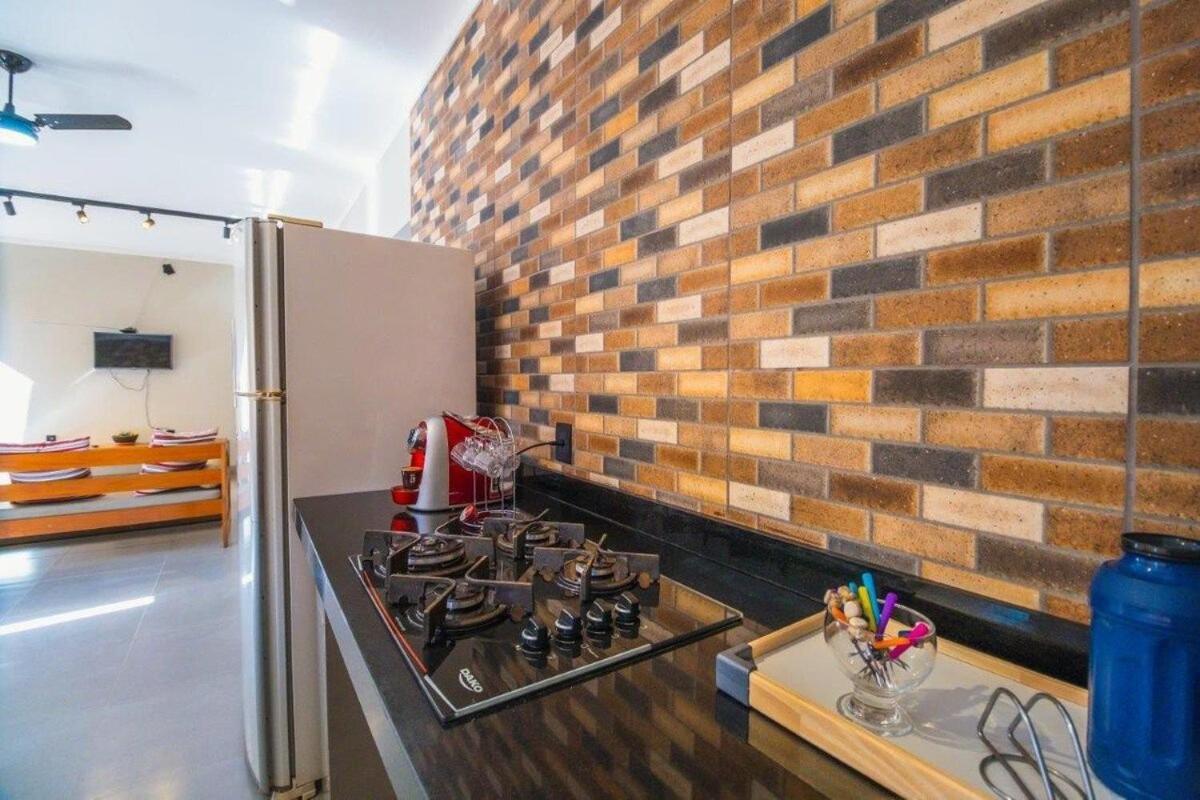 Casa com 2 suítes, cozinha completa , área de lazer, piscina infantil, 10 min do parque aquático