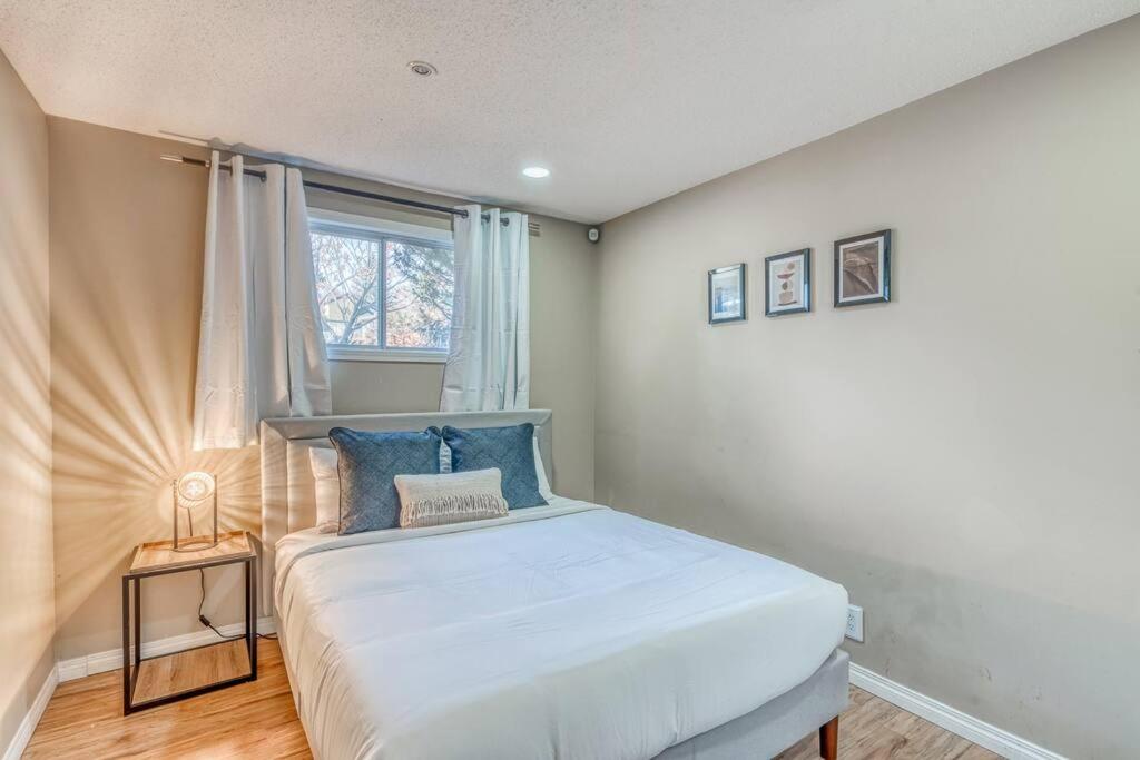 Boho Retreat w/King Bed on Bow River Pathway