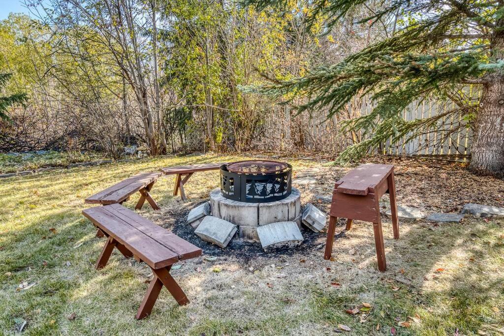 Boho Retreat w/King Bed on Bow River Pathway