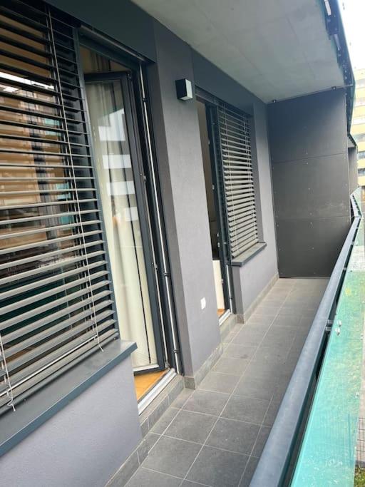 Apartman Holesovice,balkon,garaz