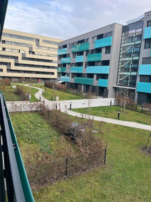 Apartman Holesovice,balkon,garaz