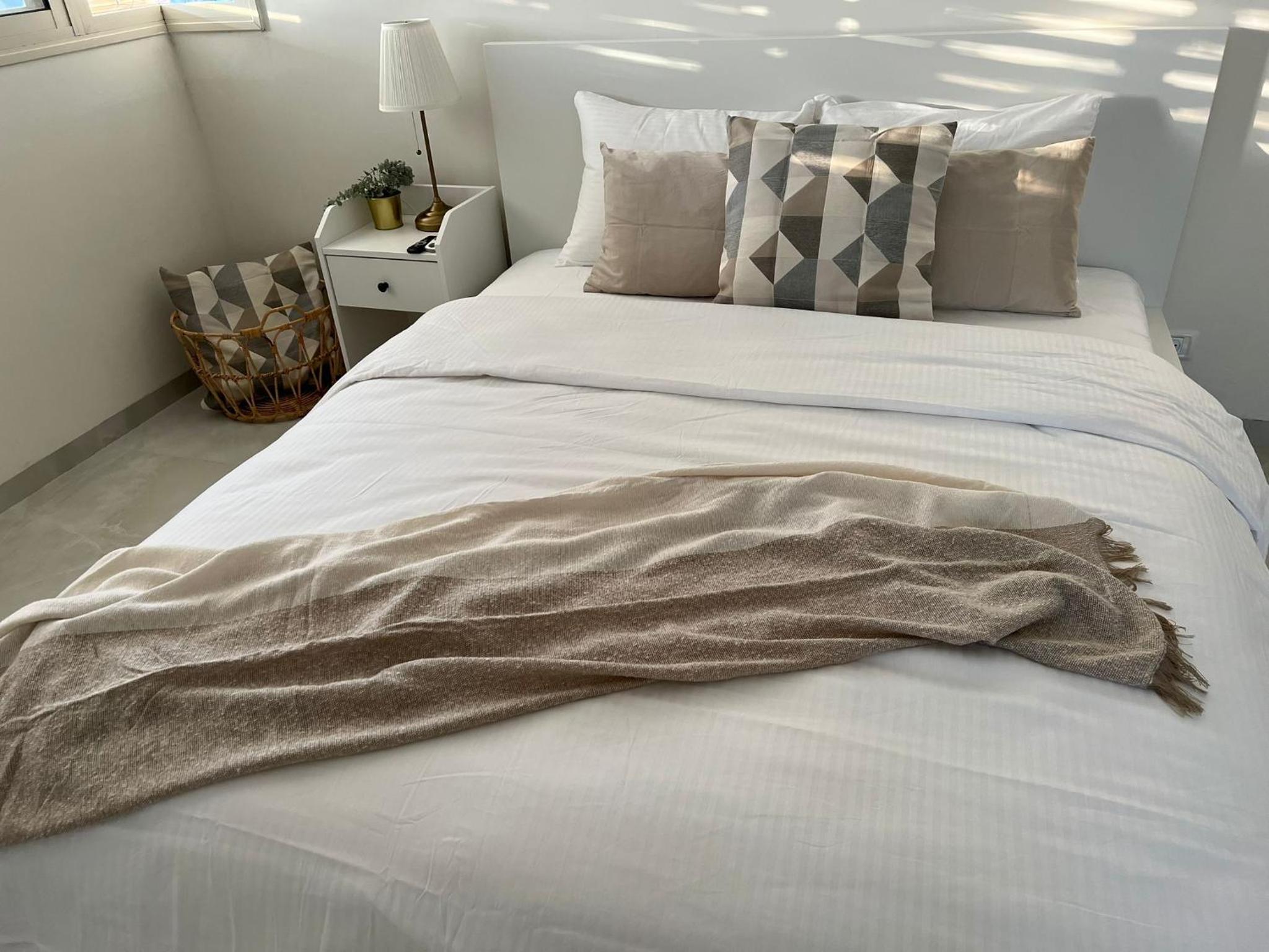 Lux & Comfy ~ Pool ~ Queen Beds view 2