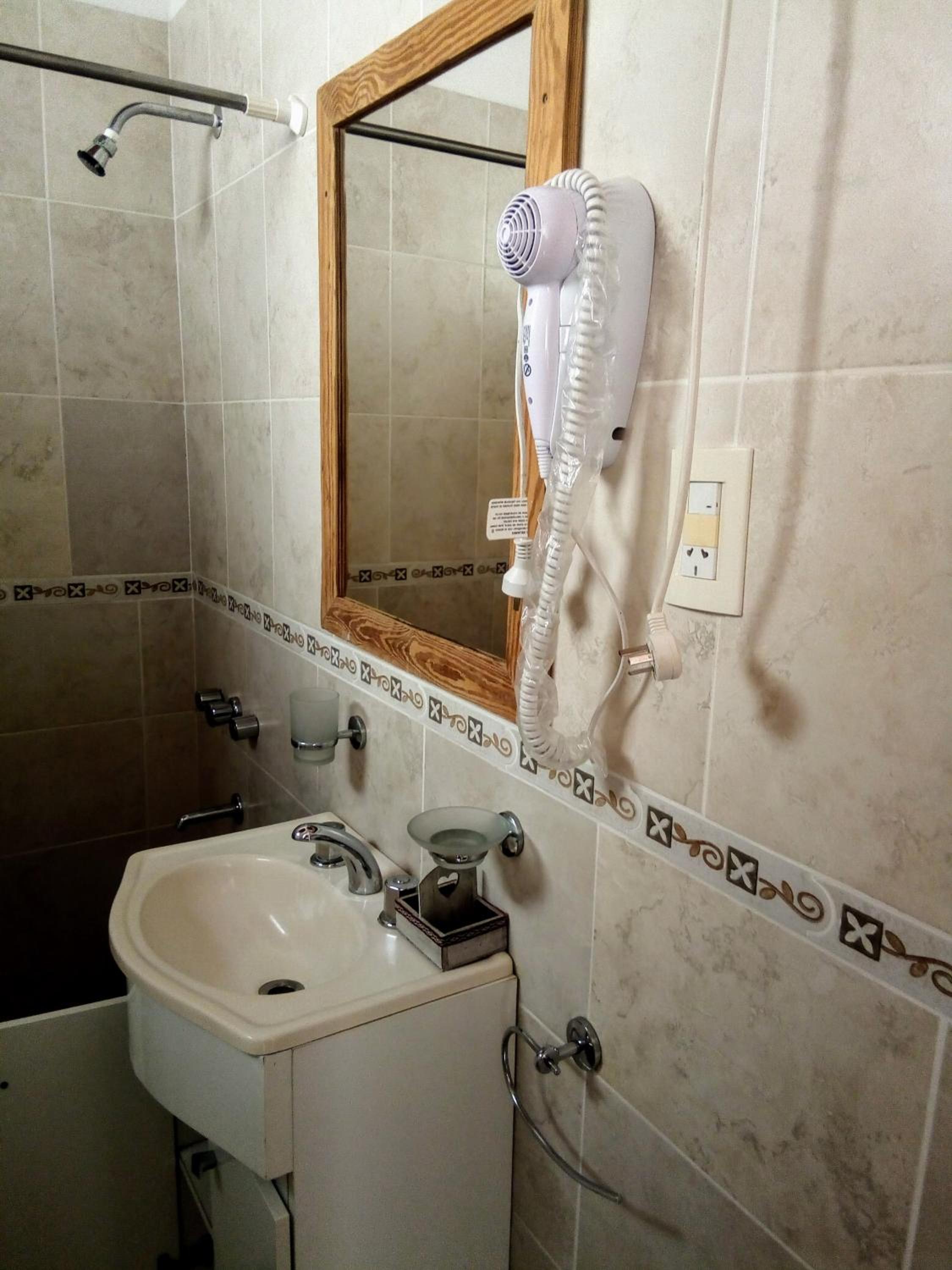 El Zohar 2 pax