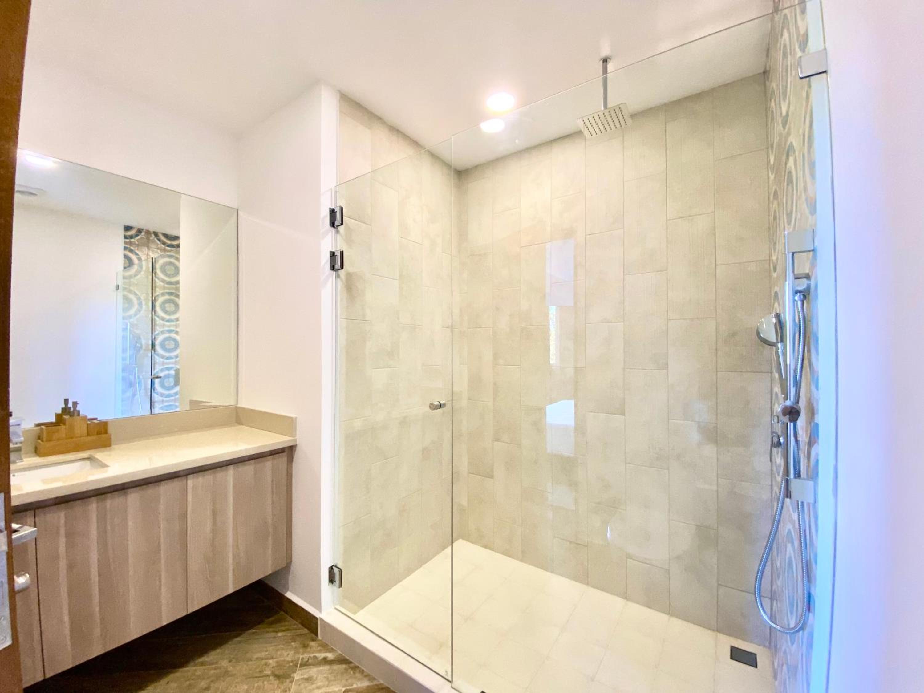 ✰Upscale 3Bdr condo✰ Incredible amenities ✰Fast wifi