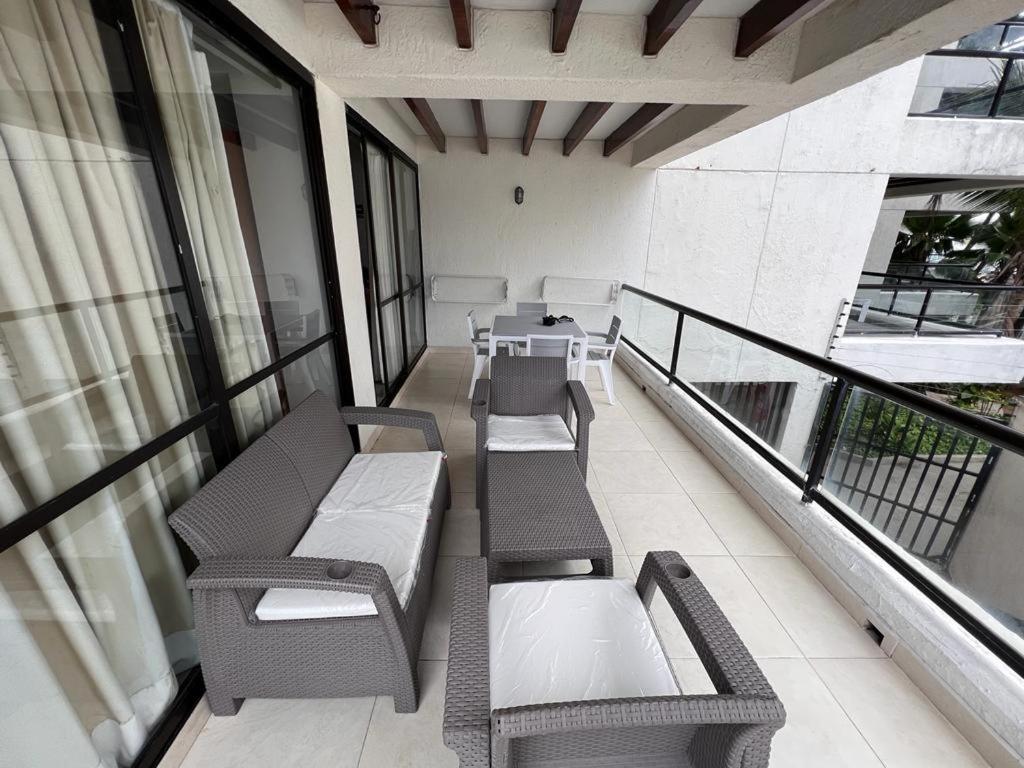 Edificio Bay Point Apto 207