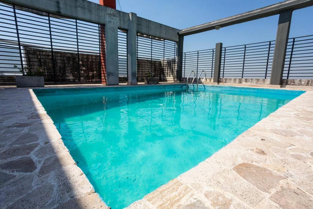 Best Parque - Pileta y Cochera - Solo autos
