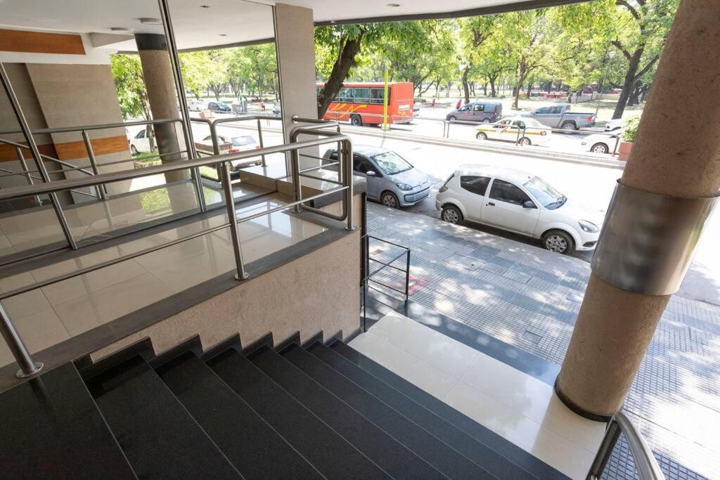 Best Parque - Pileta y Cochera - Solo autos