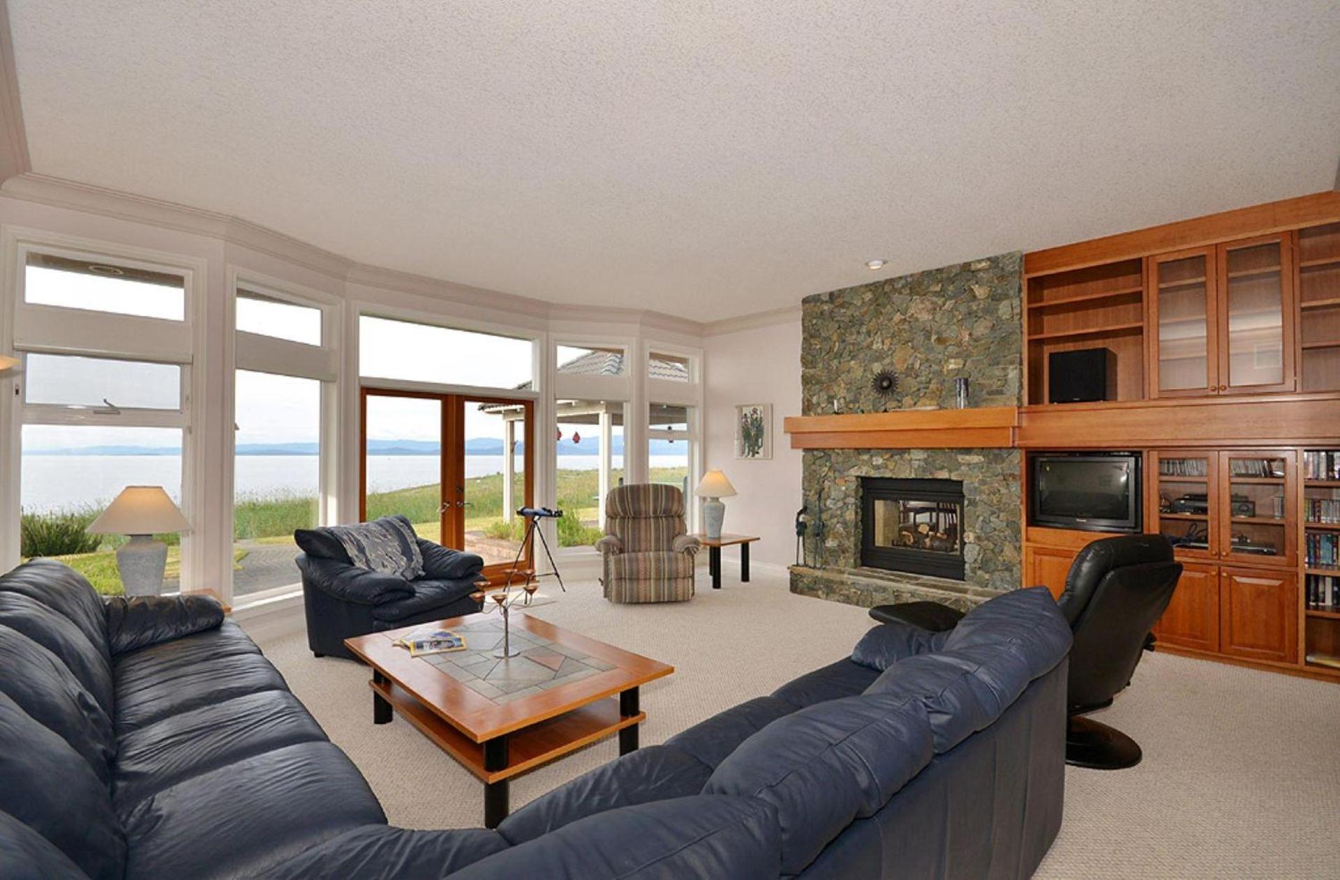 Columbia Beach House