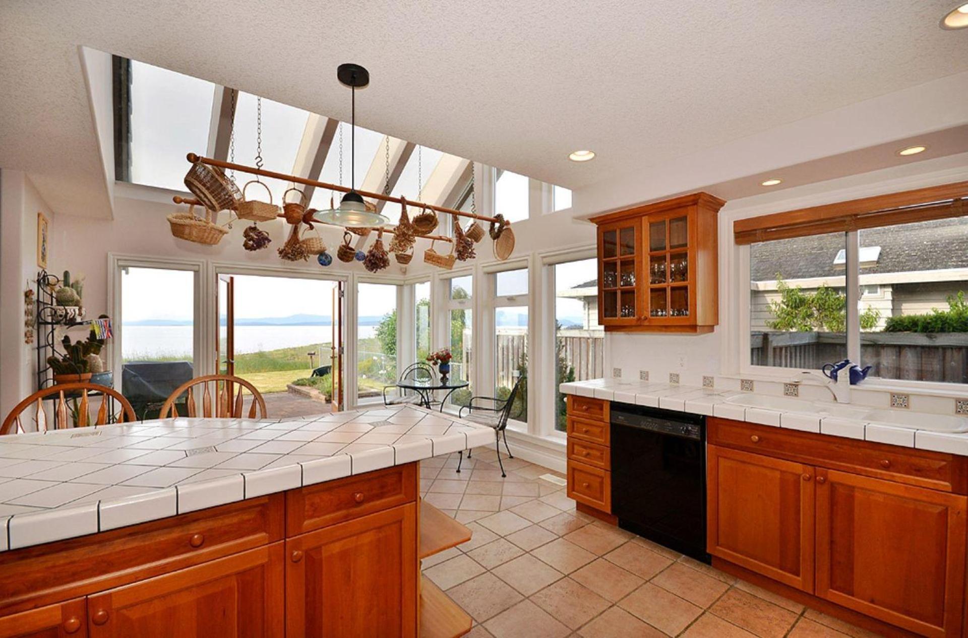 Columbia Beach House