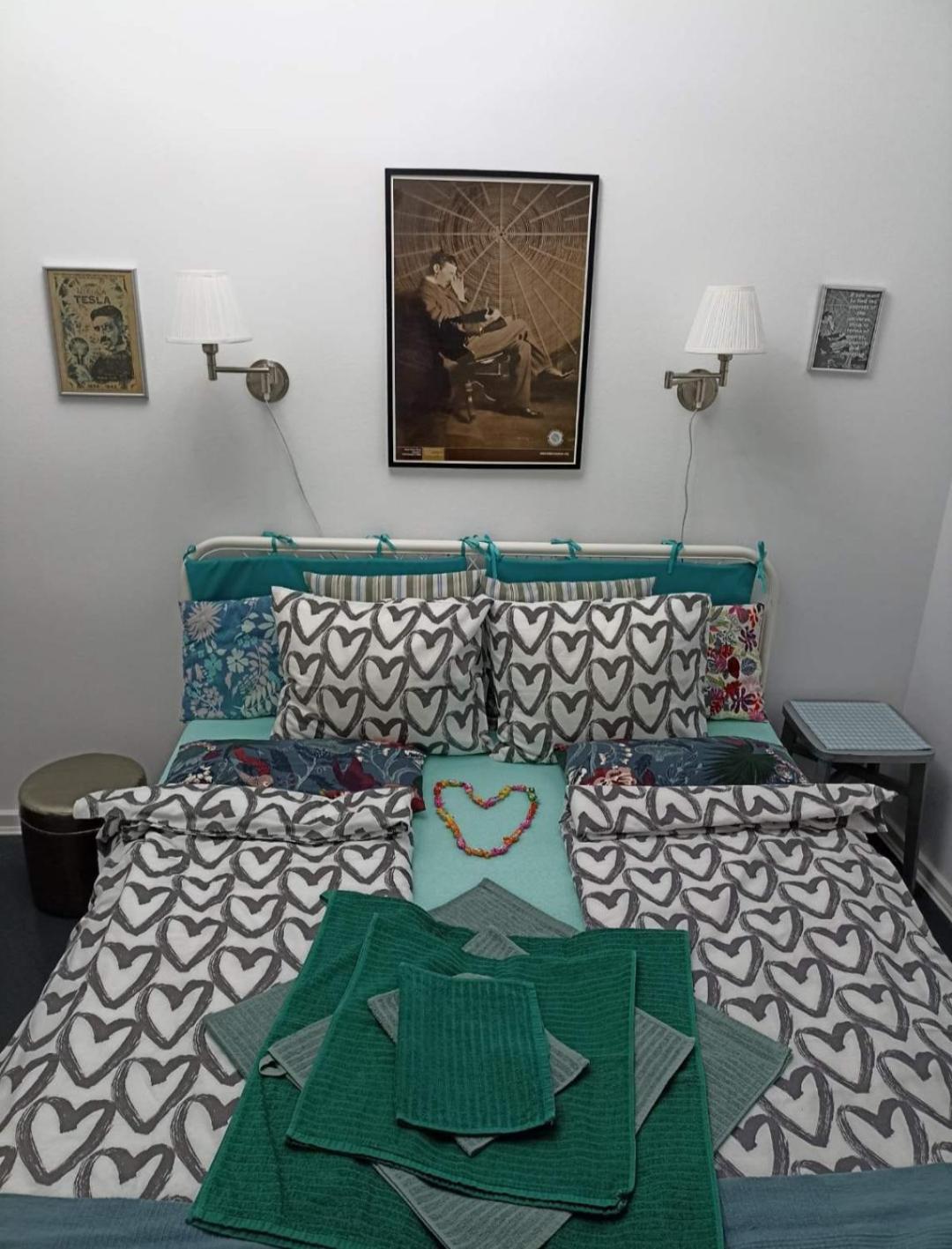 Apartment Tesla Space