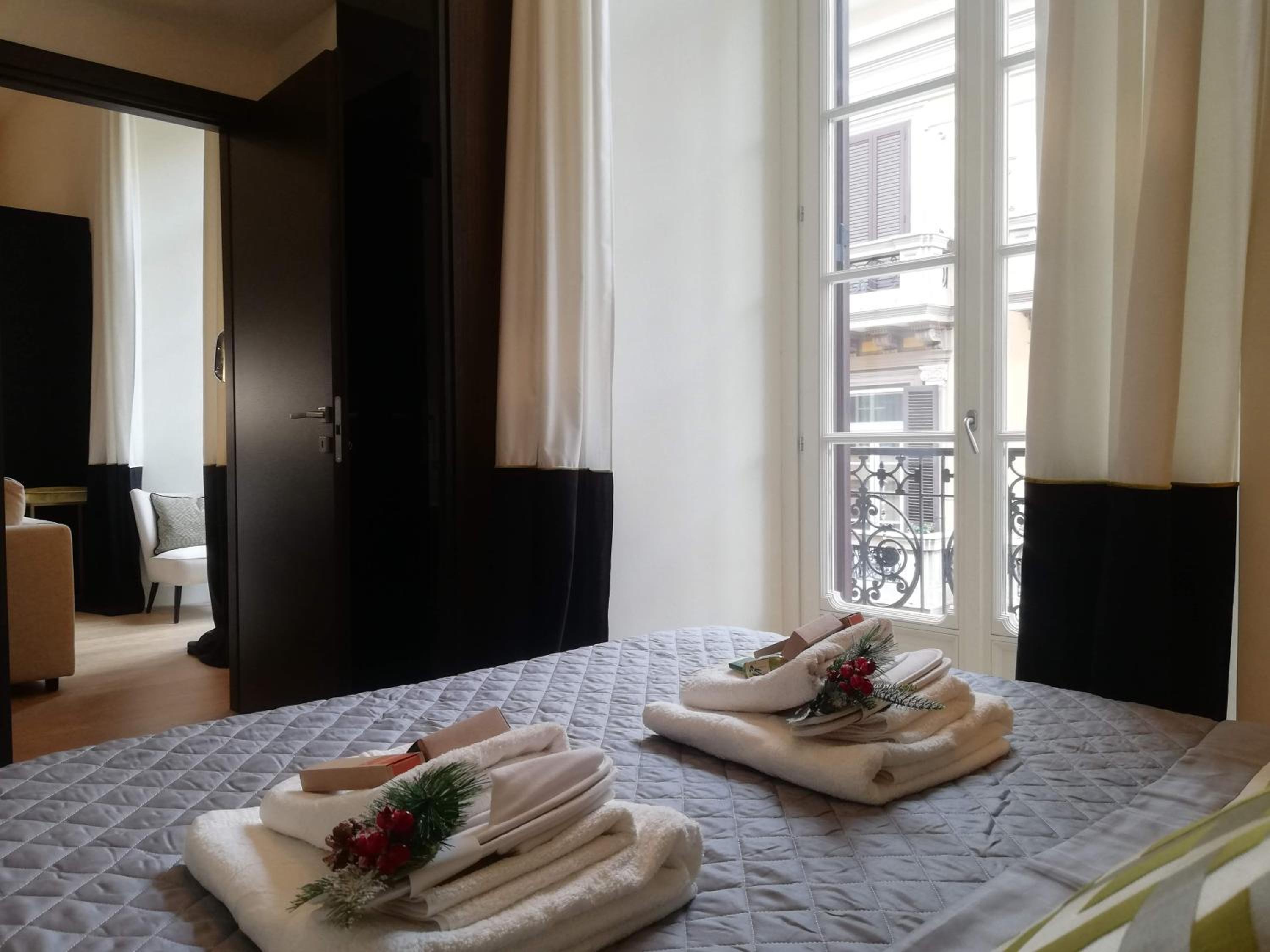 Napoli Mariana Luxury