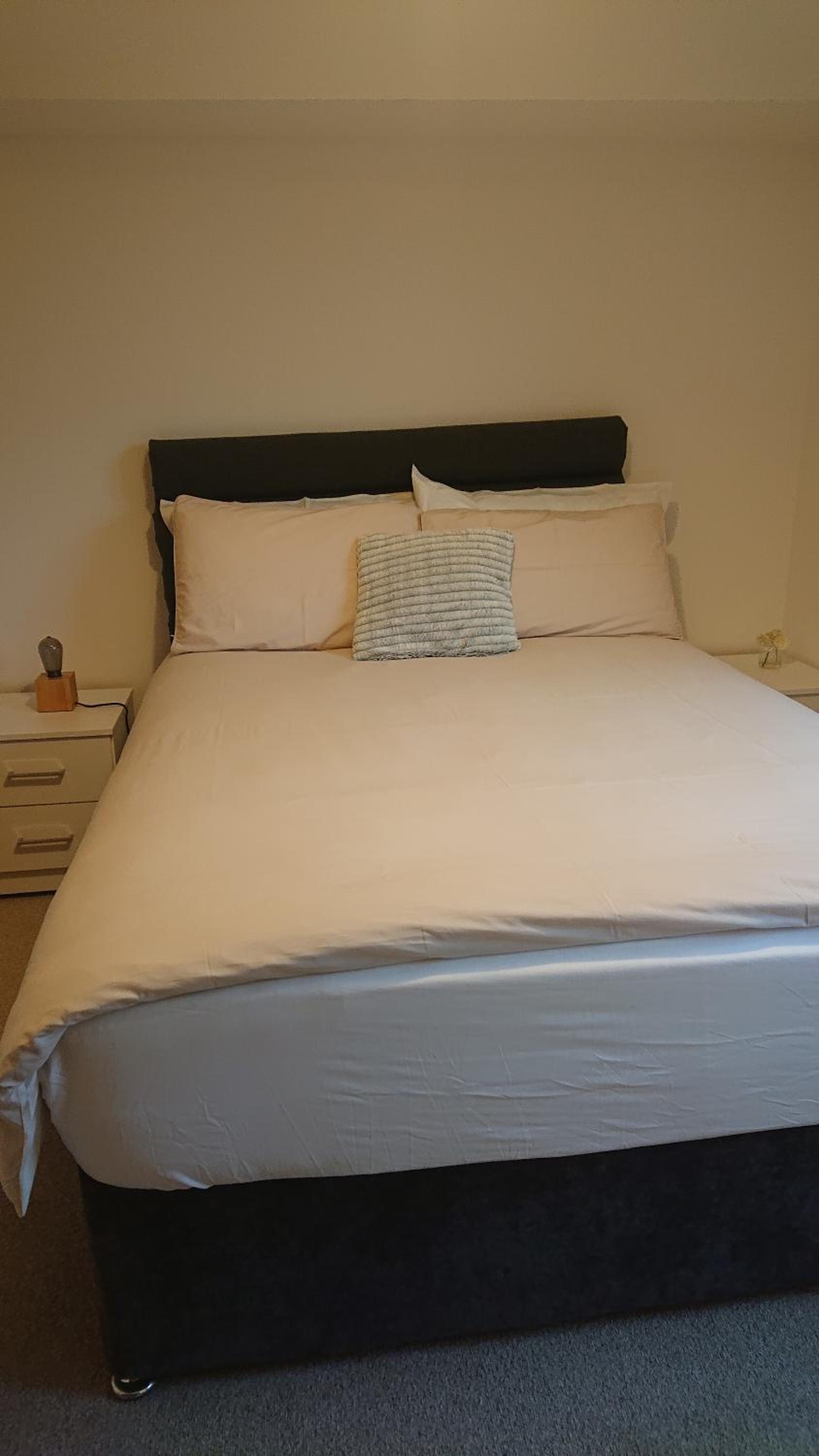 Bright, Nice Interior, Close to the City, 2 Bedroom Apartment