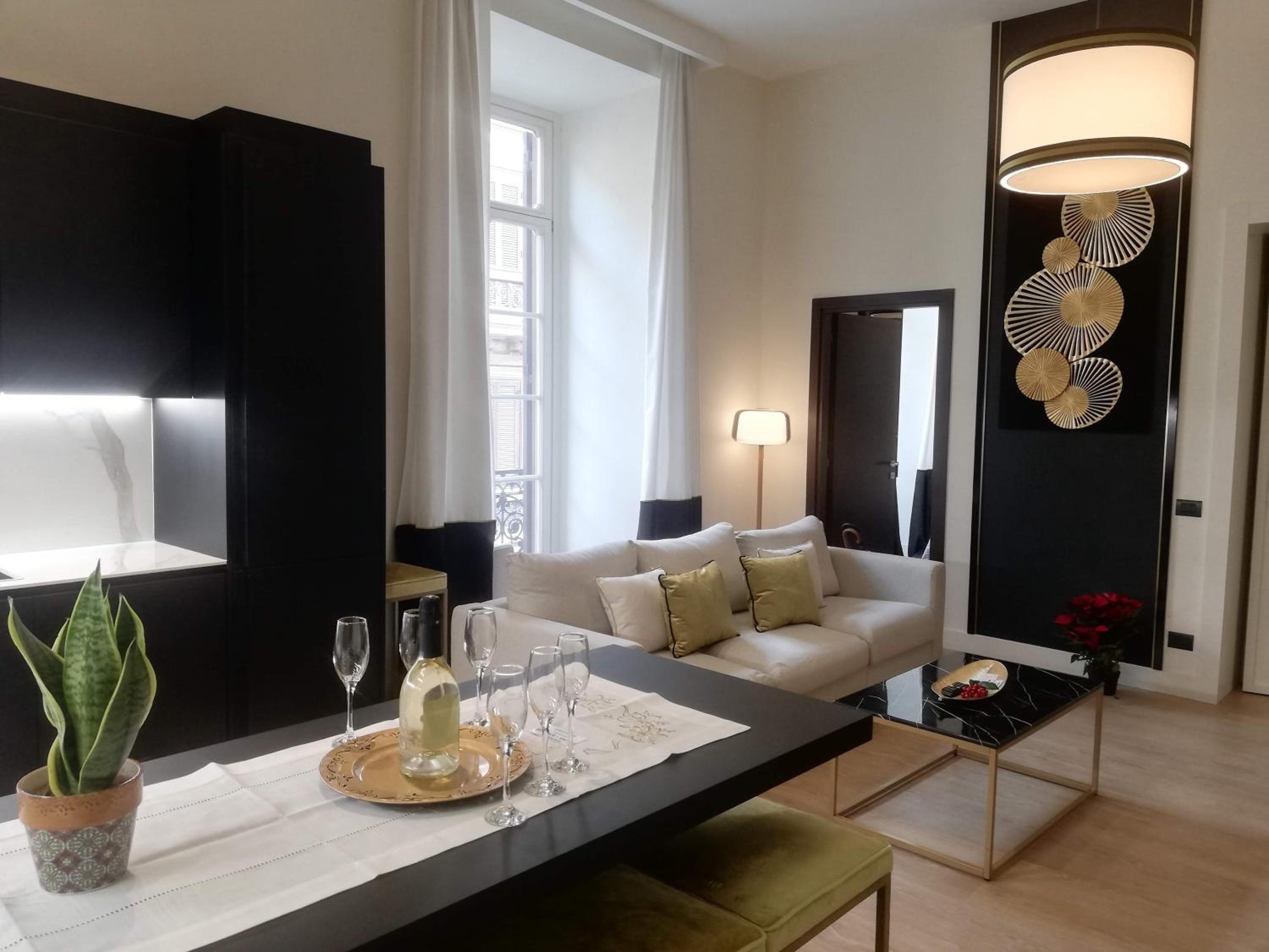 Napoli Mariana Luxury