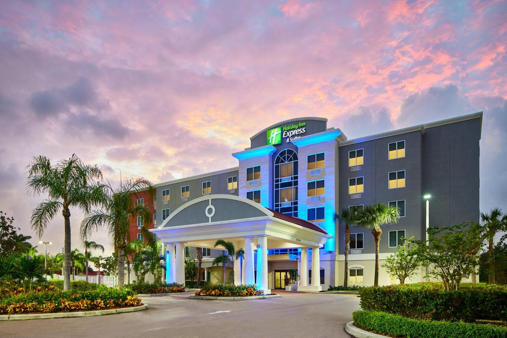 Vero Beach Vacations - Holiday Inn Express Hotel  Suites Port St. Lucie West, an IHG Hotel - Property Image 1