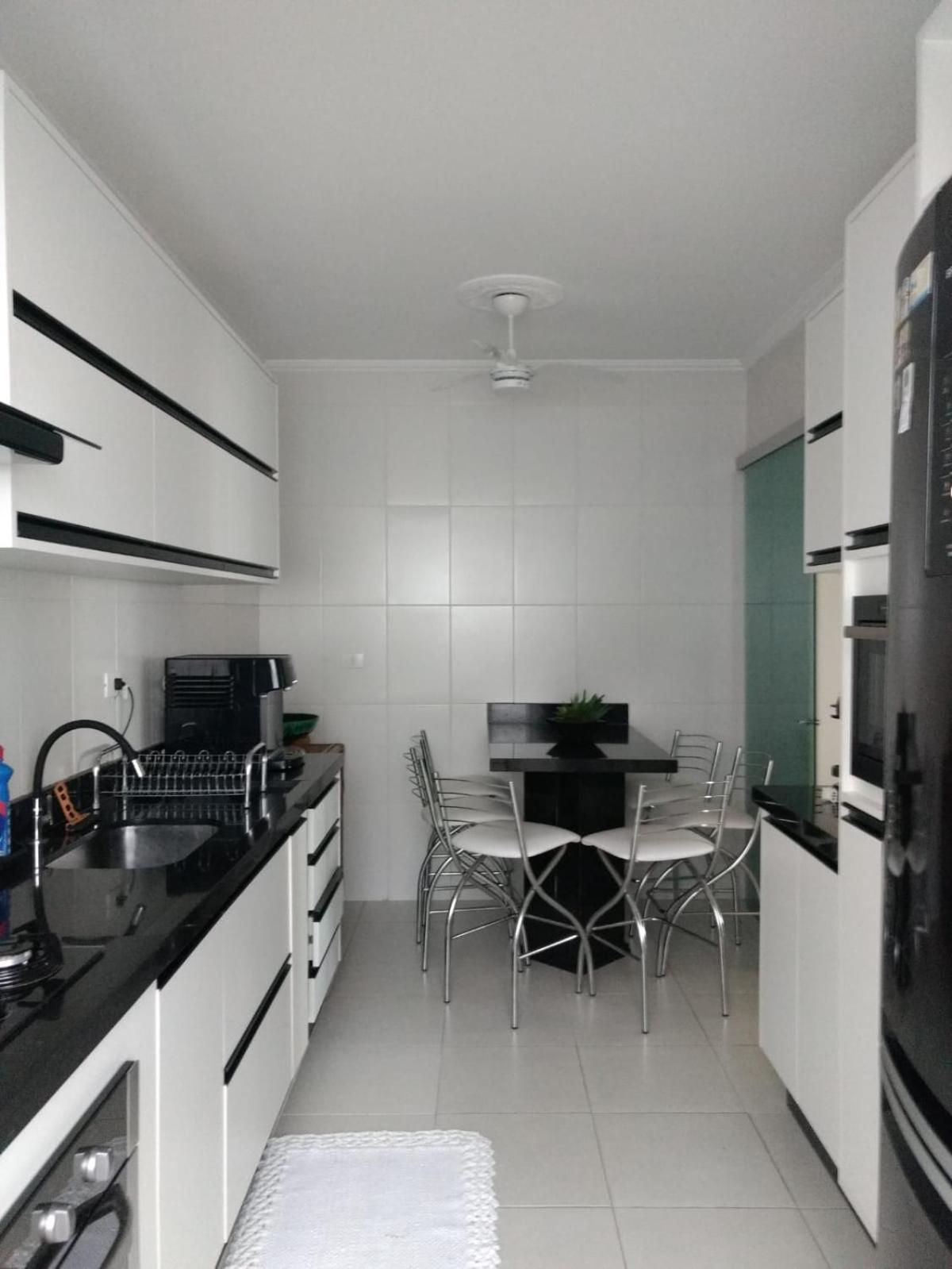 Condominio Edificio Thaiti