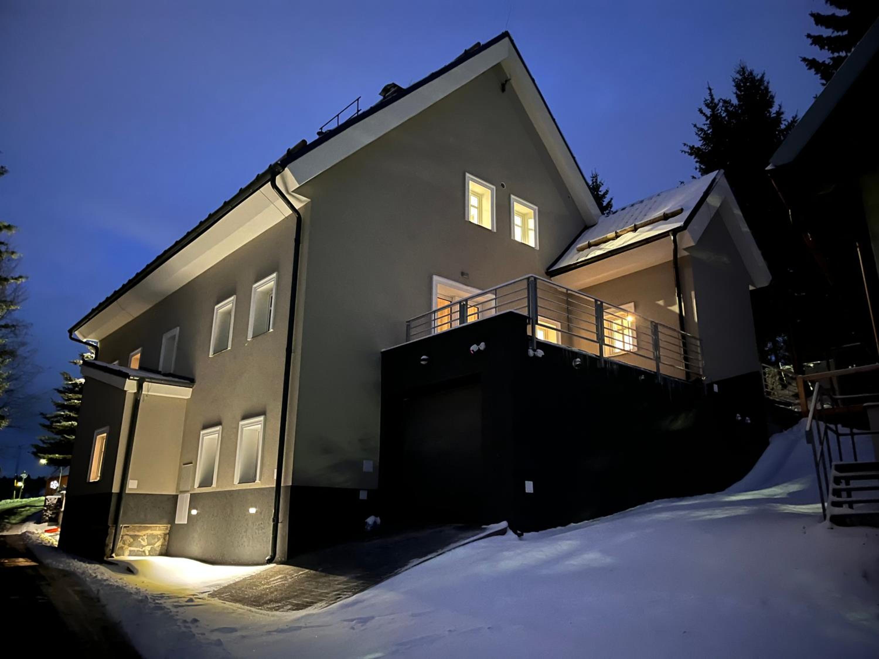Hillside No. 18 view 4