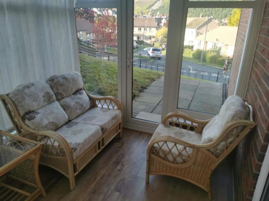 Twyngaer, a spacious 3 bedroom bungalow sleeps 5 view 5