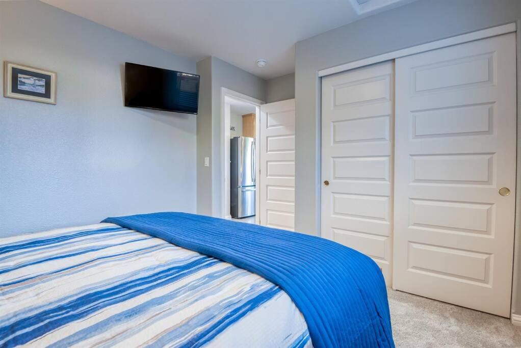 Pacific Peeks 2 - Oceanview Pet Friendly Retreat with EV Charging fee, photo 14