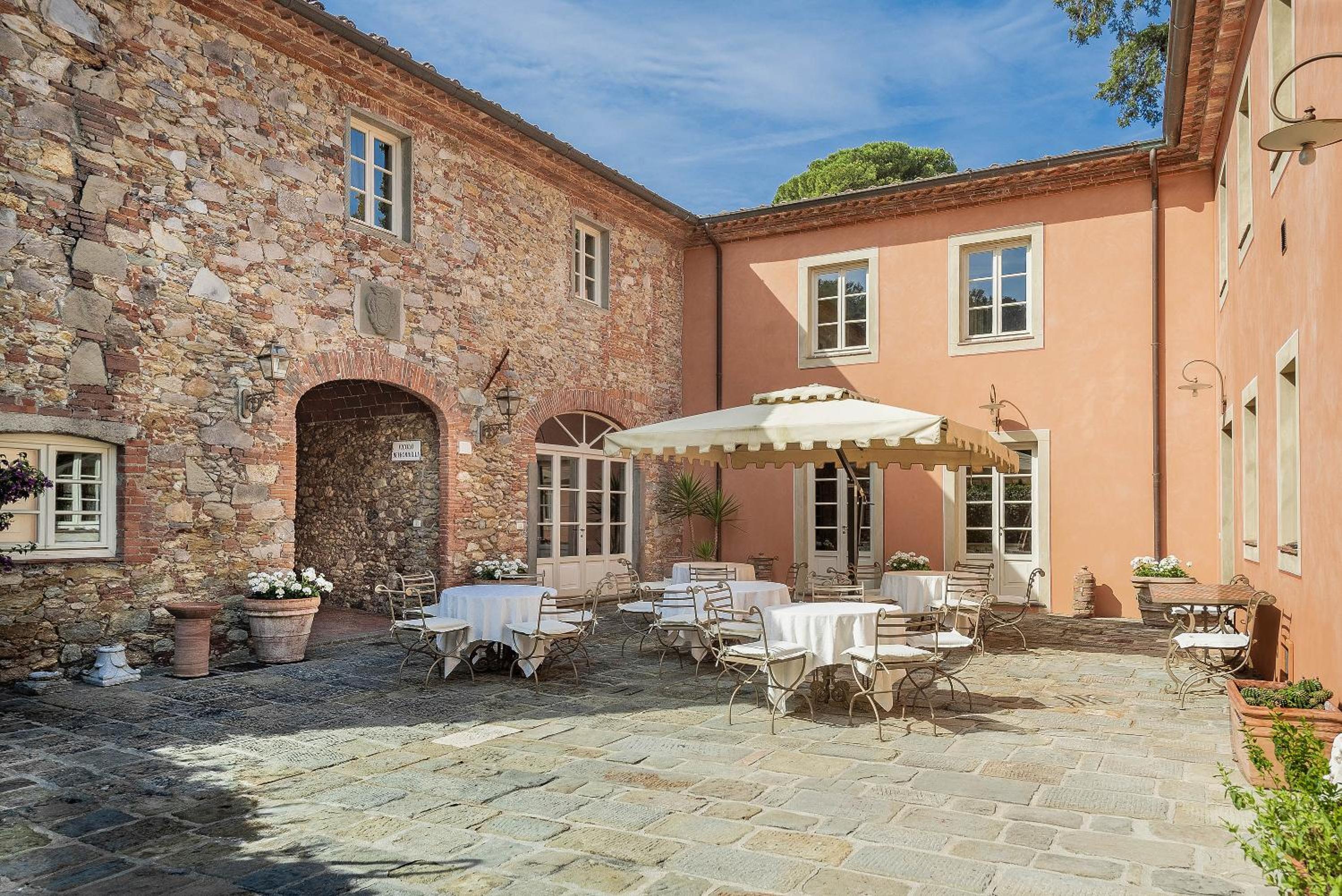 Coselli 's Collection. Luxury Villas Rental